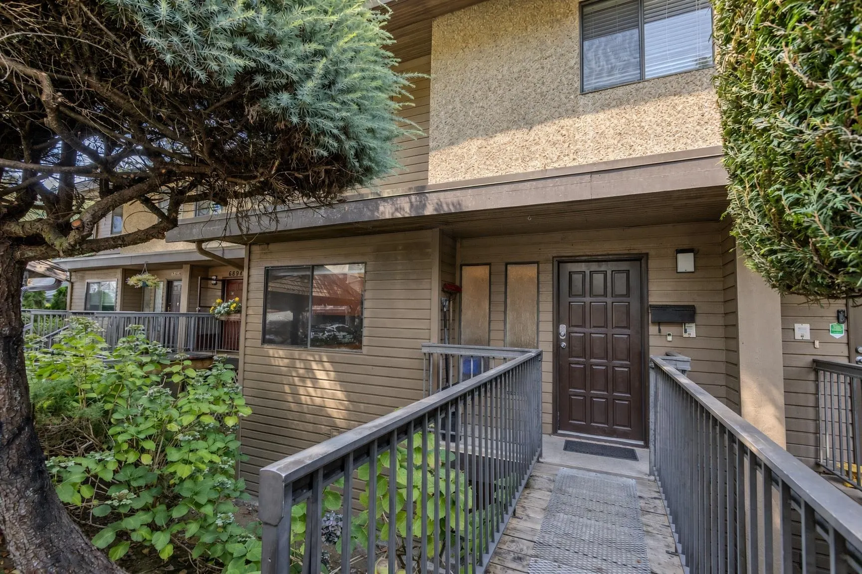 6890 Beechcliffe Drive
