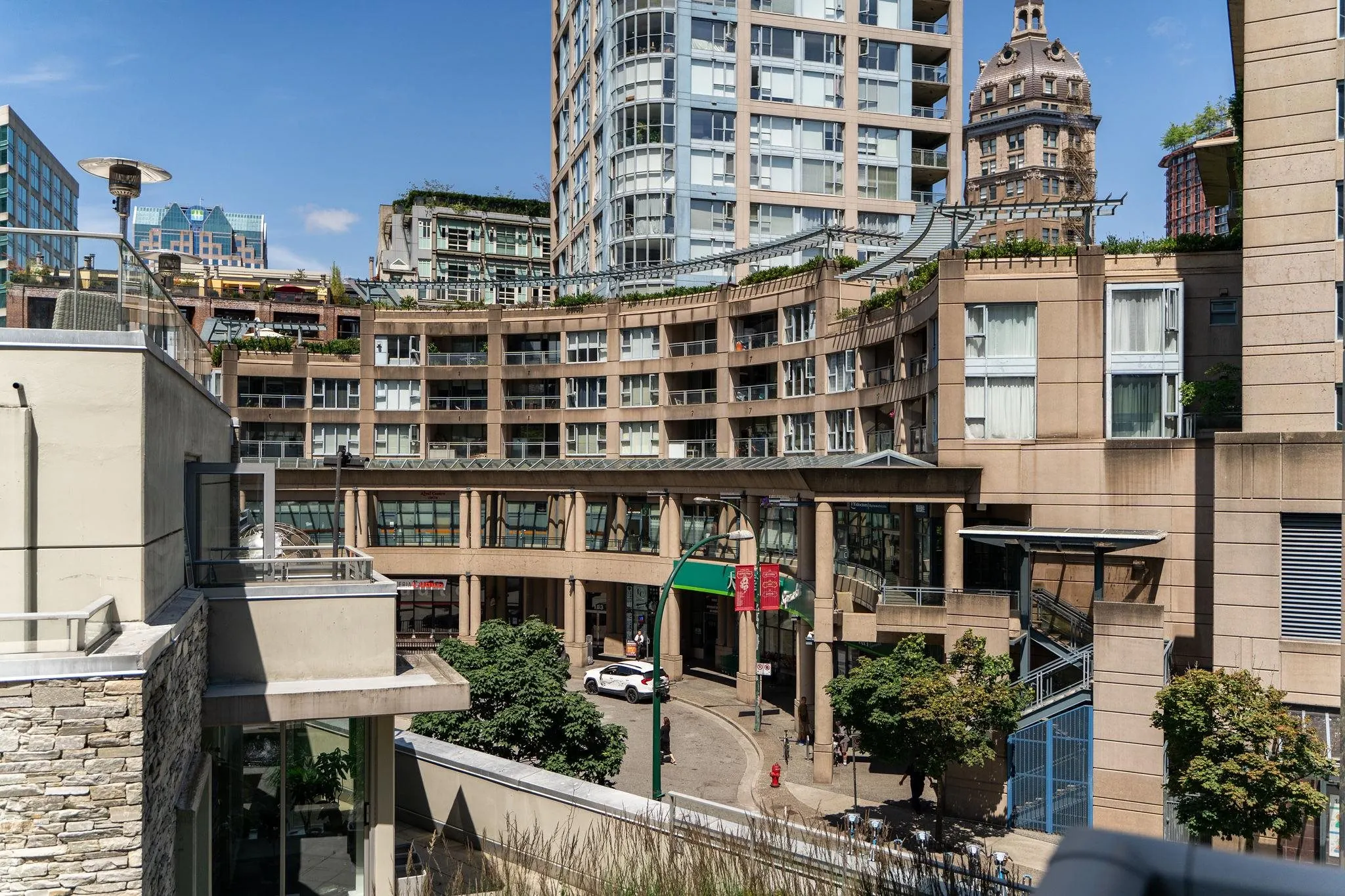 633 Abbott Street #306