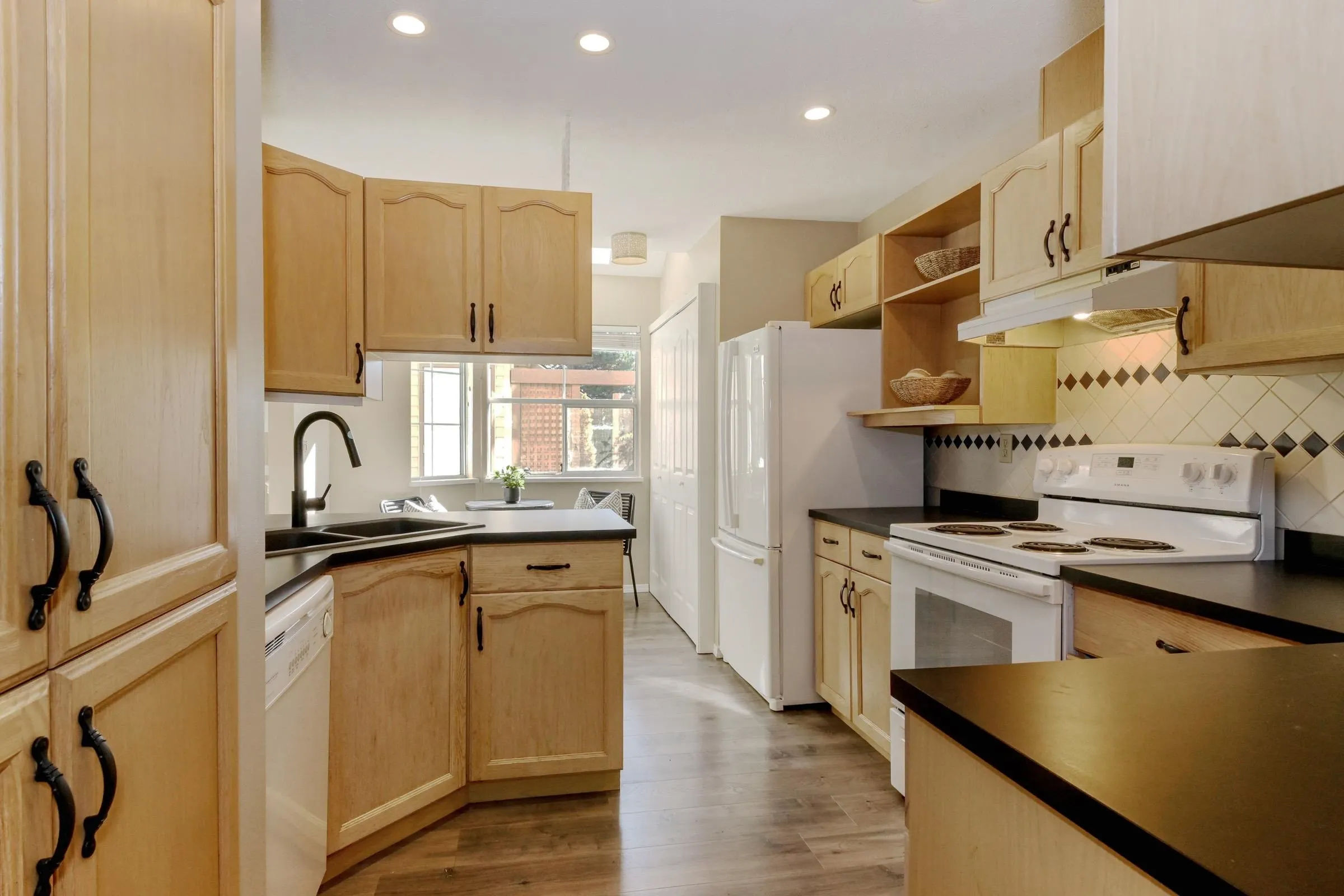 6140 192 Street #39