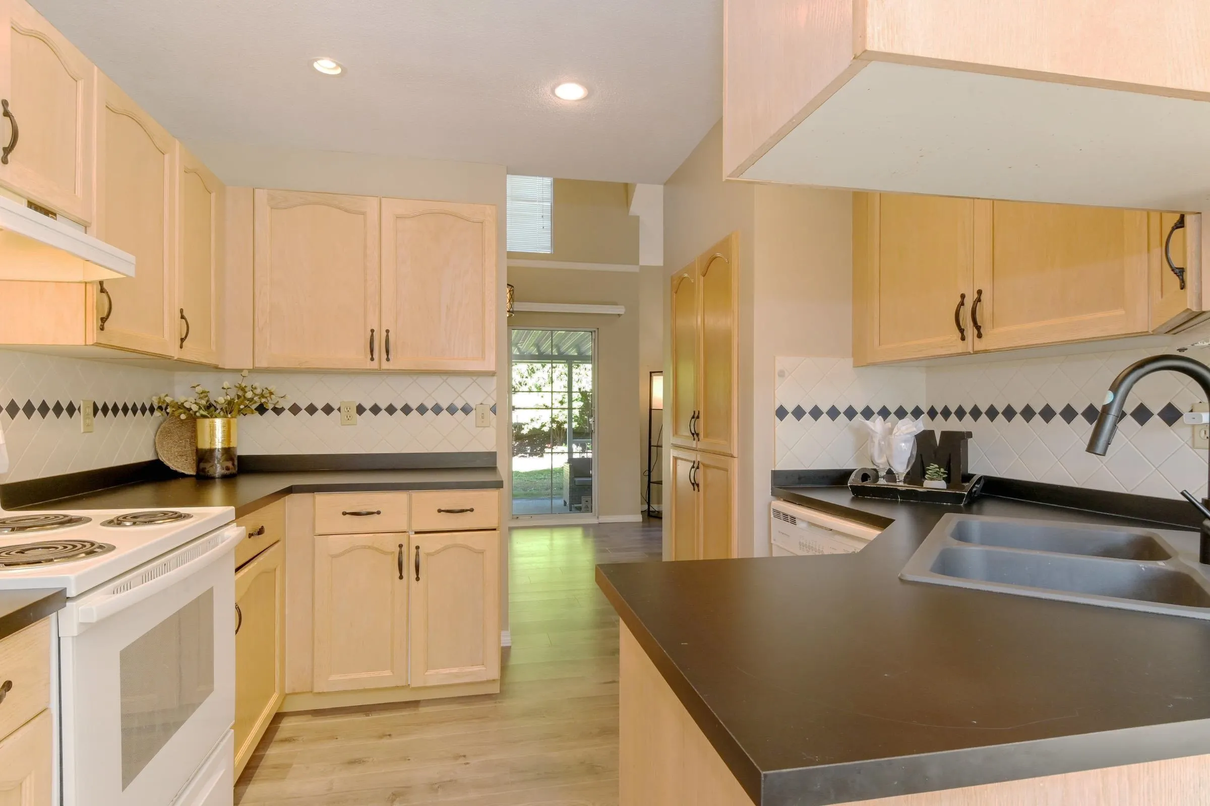 6140 192 Street #39