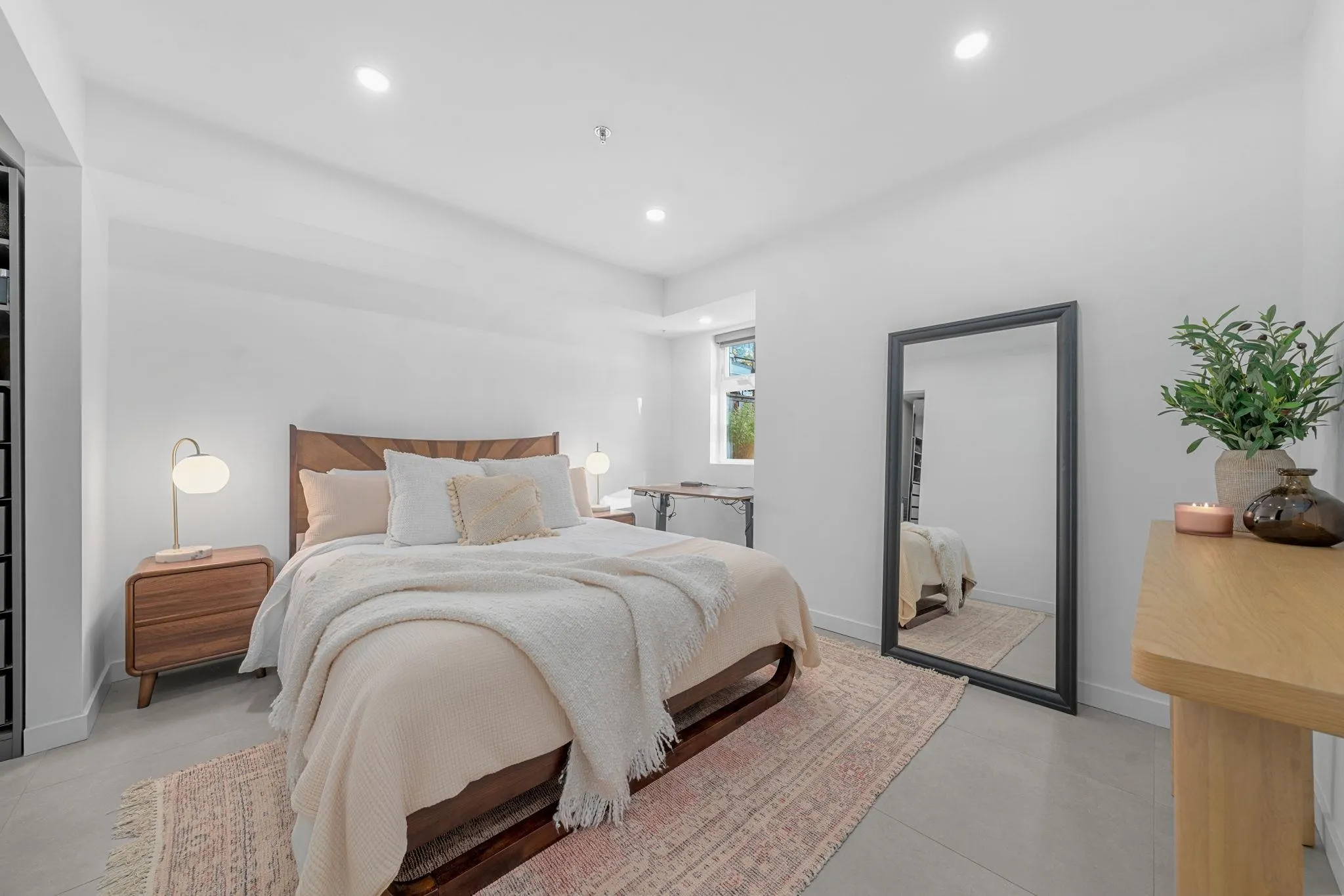 828 W 14th Avenue #104