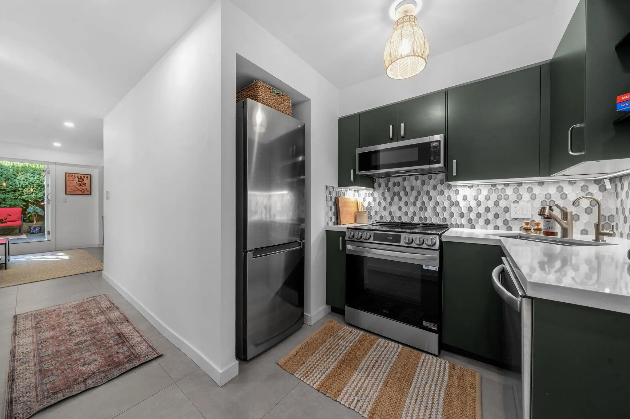 828 W 14th Avenue #104