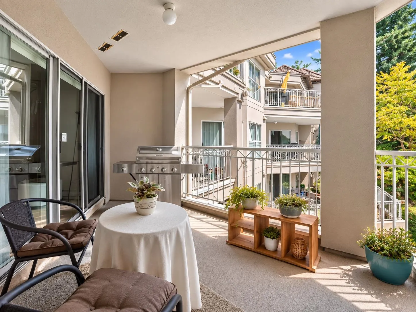 1128 Sixth Avenue #401