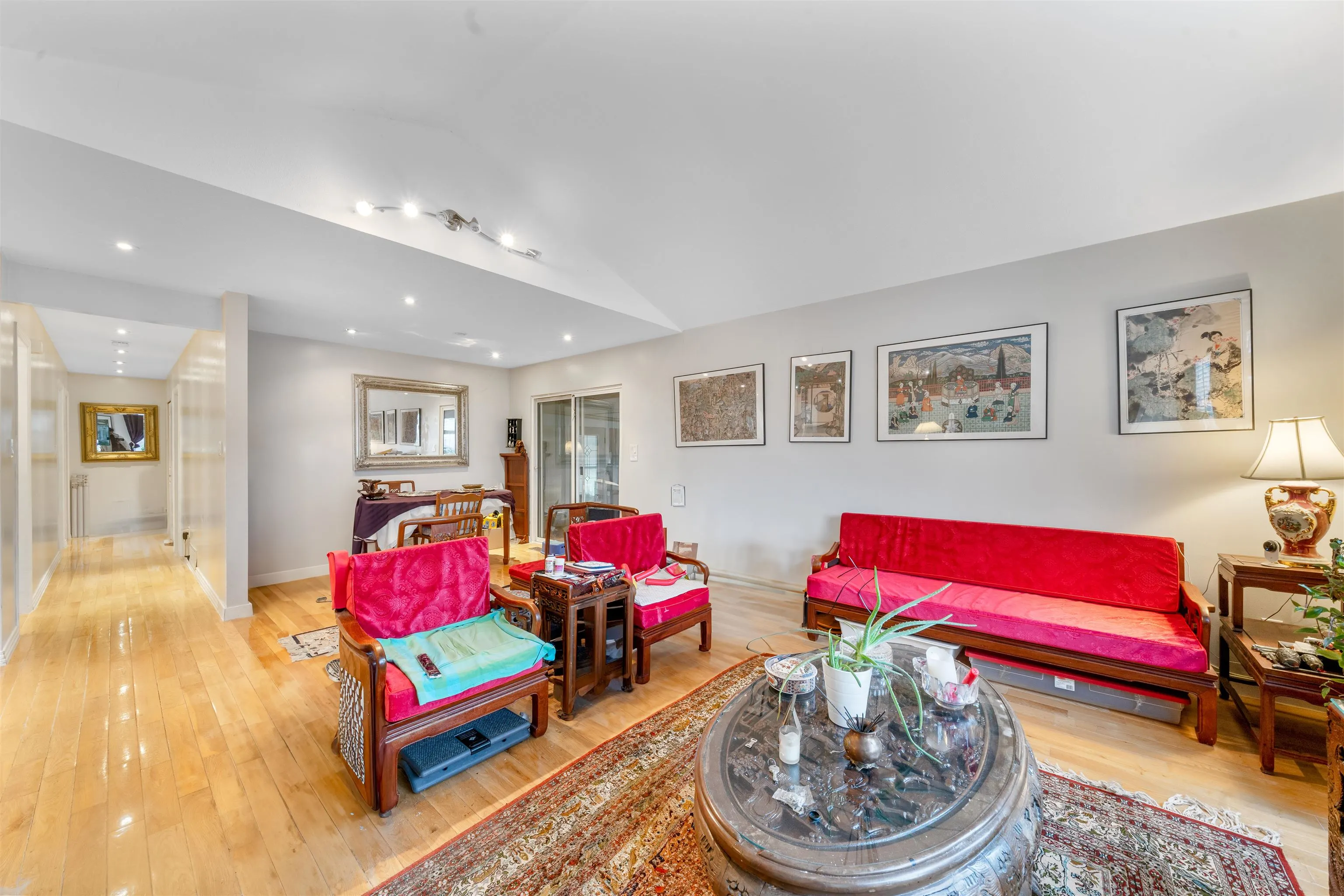 2595 Whatcom Place