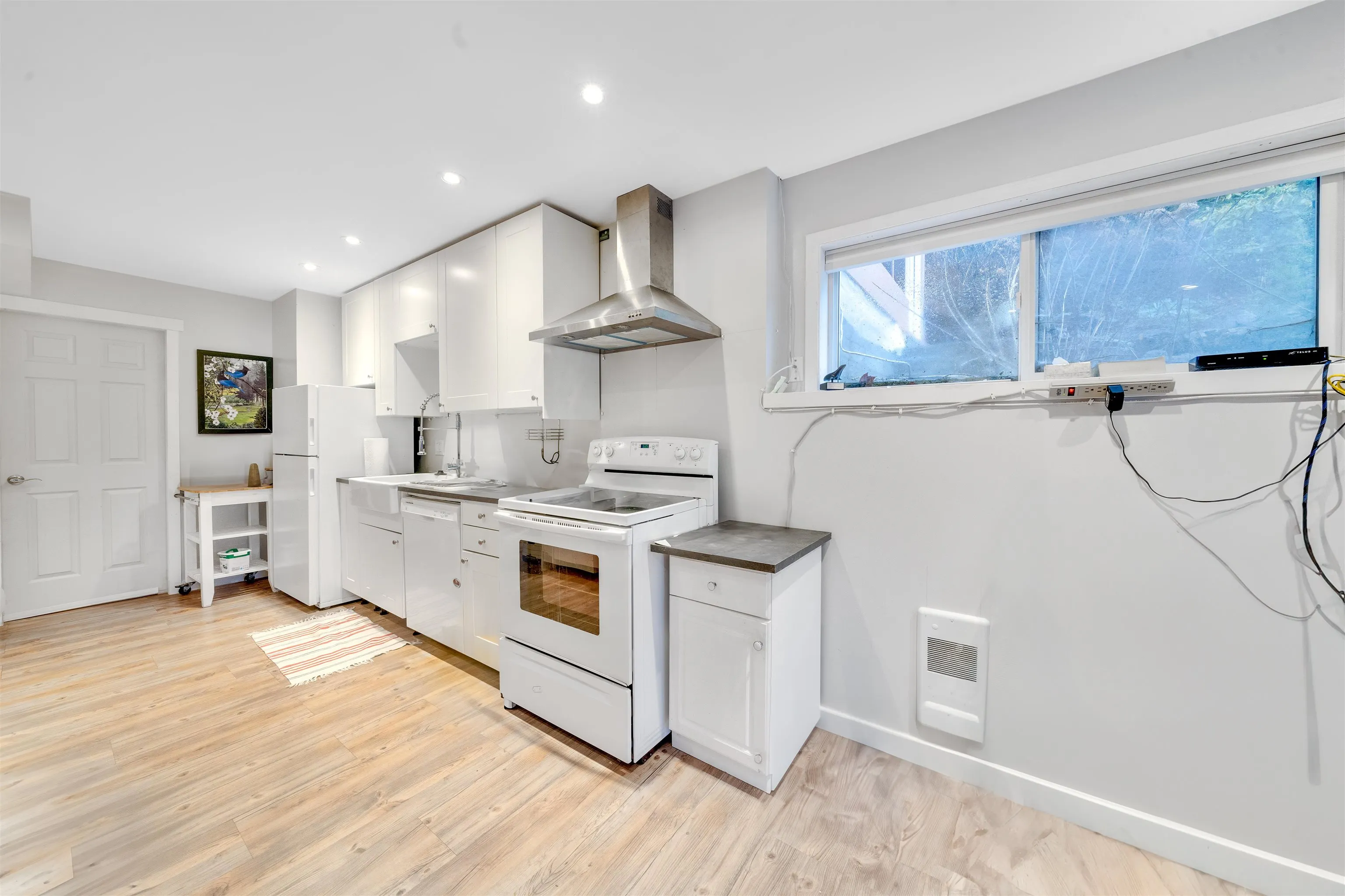 2595 Whatcom Place