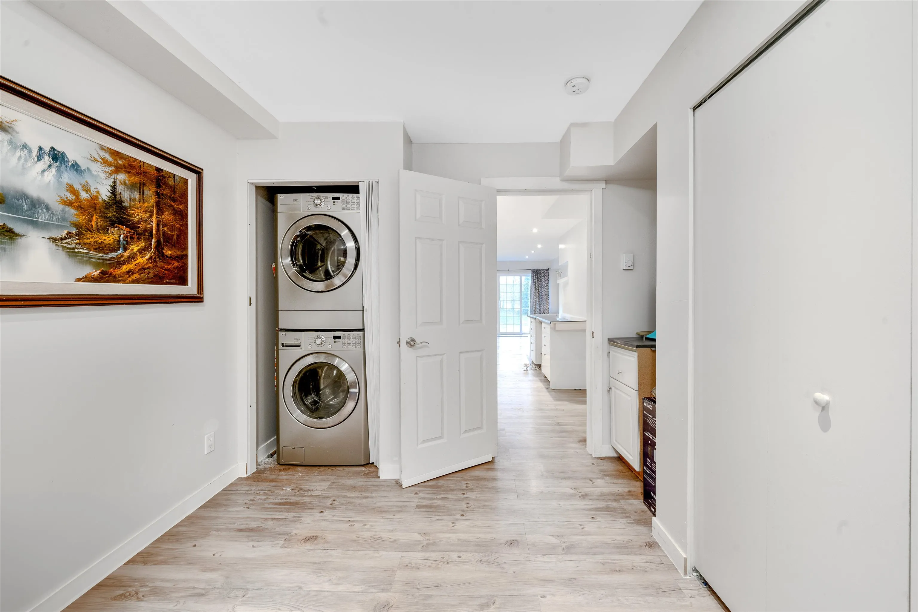 2595 Whatcom Place