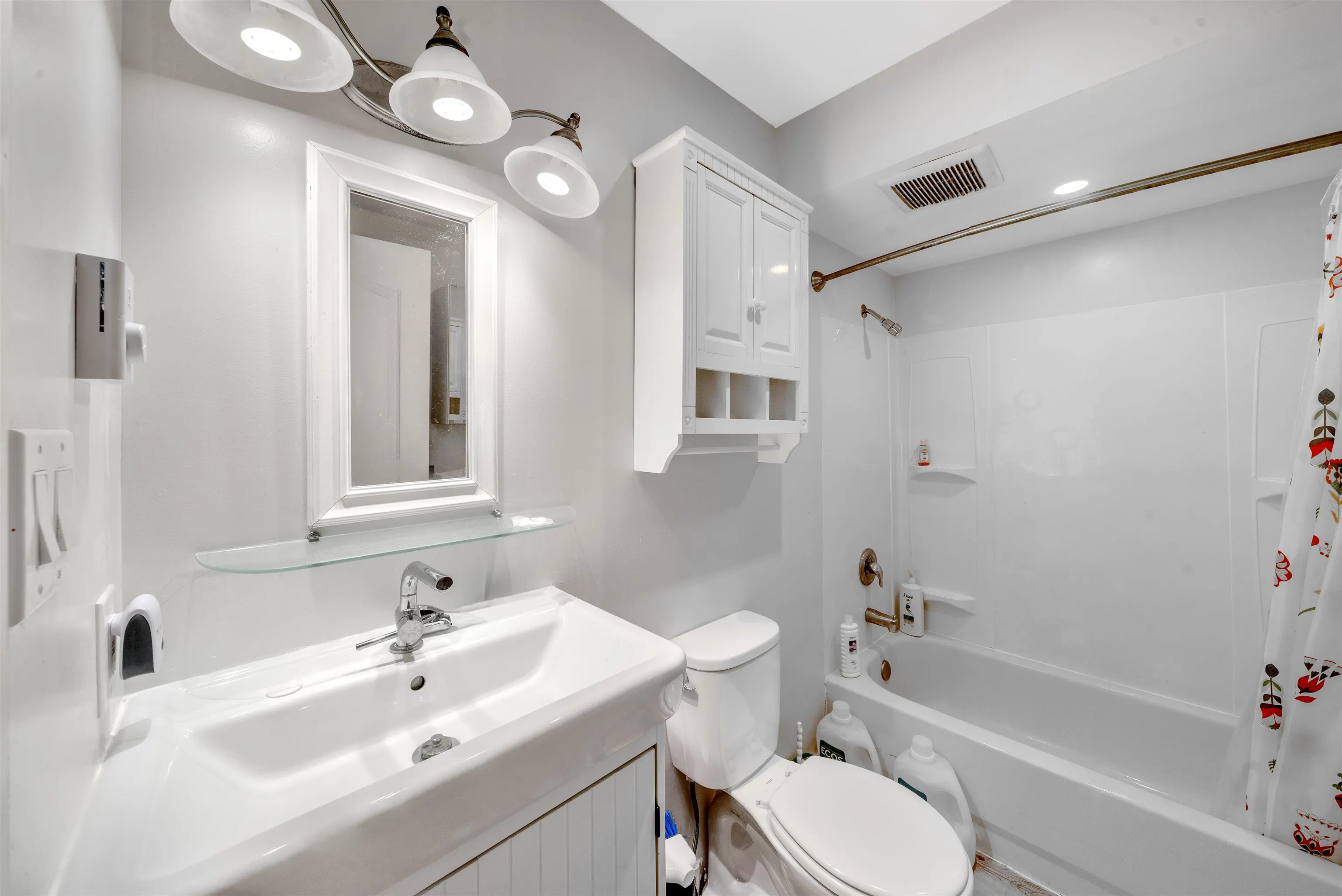 2595 Whatcom Place