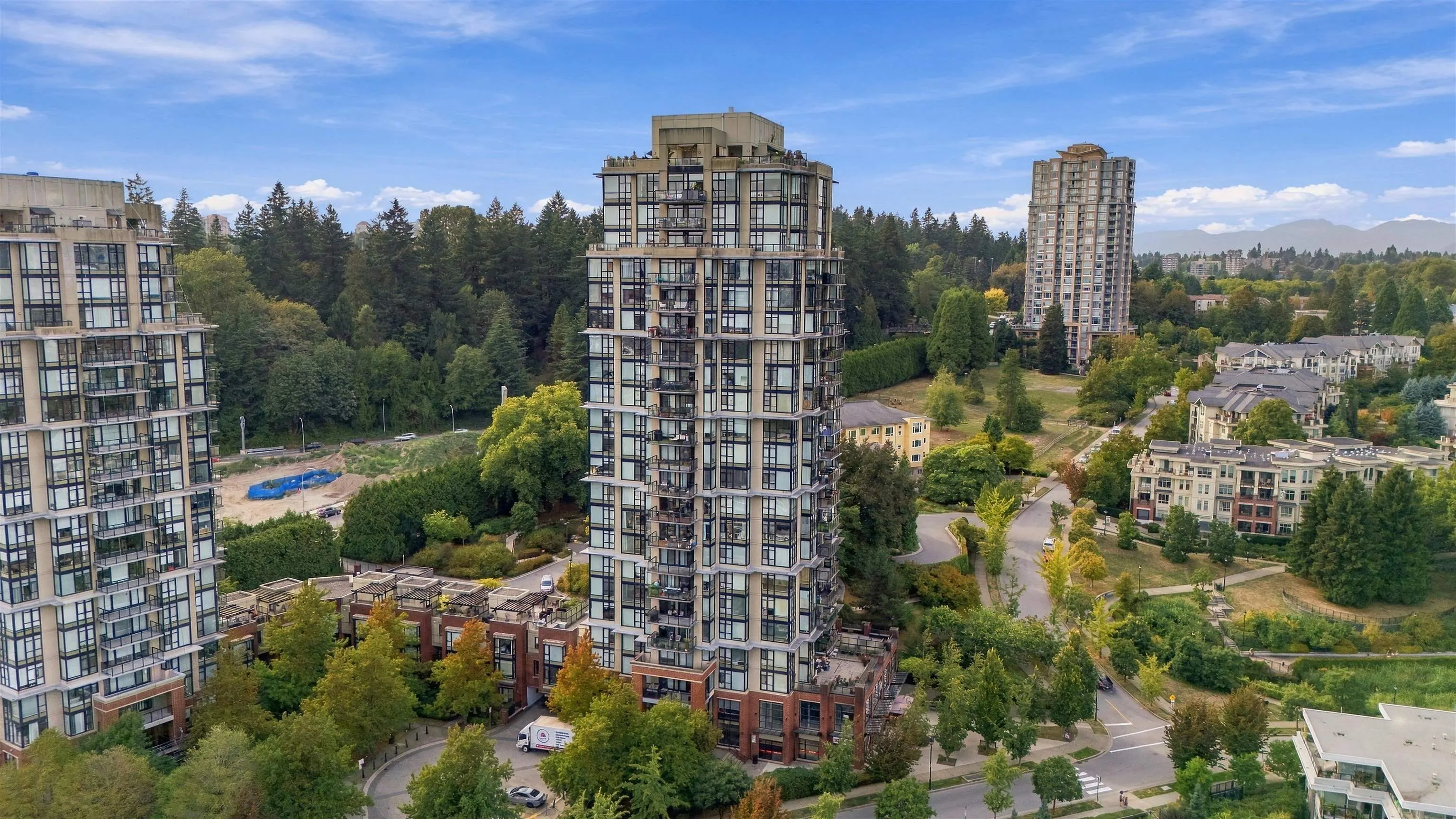 15 E Royal Avenue #903