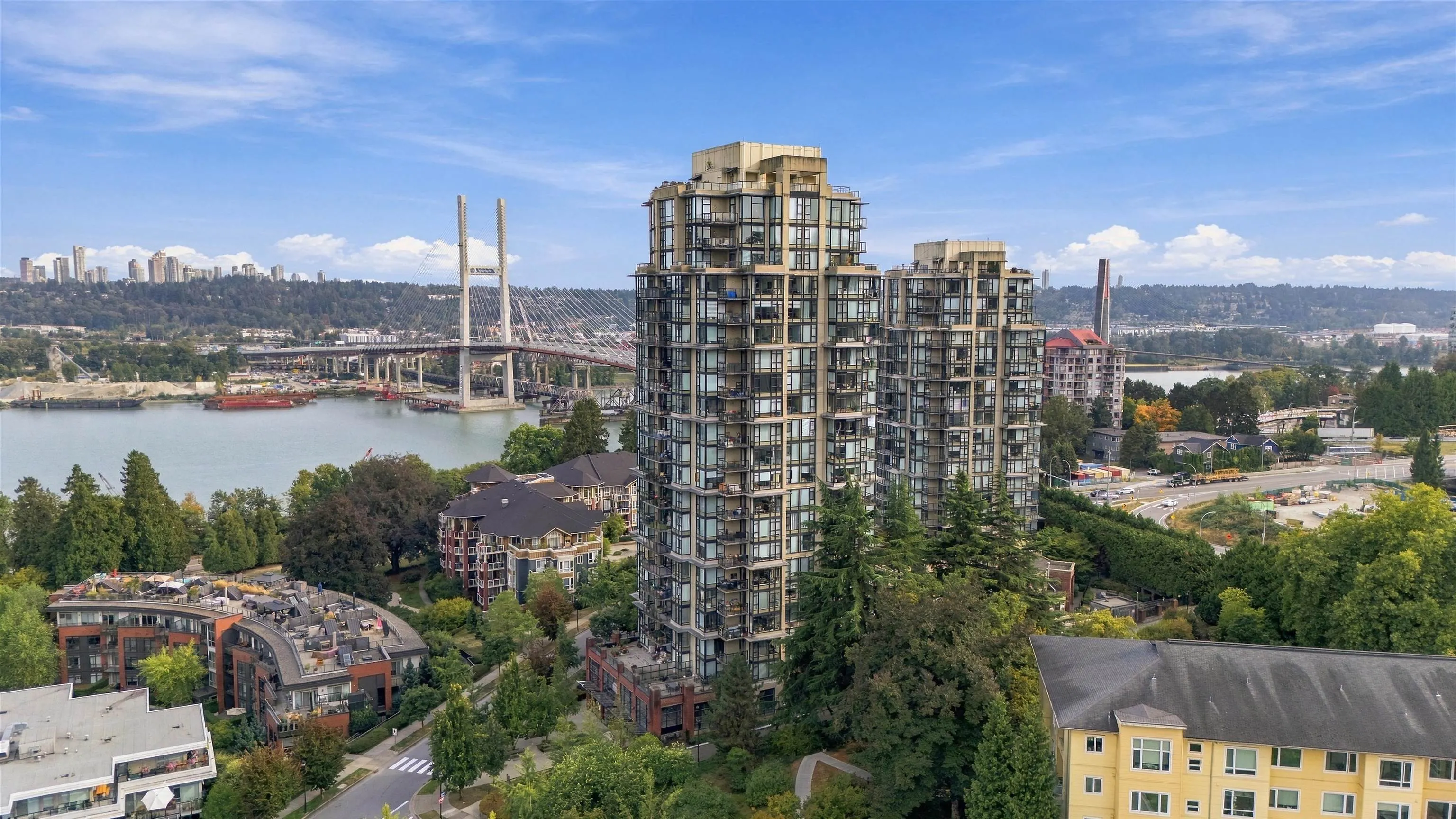 15 E Royal Avenue #903