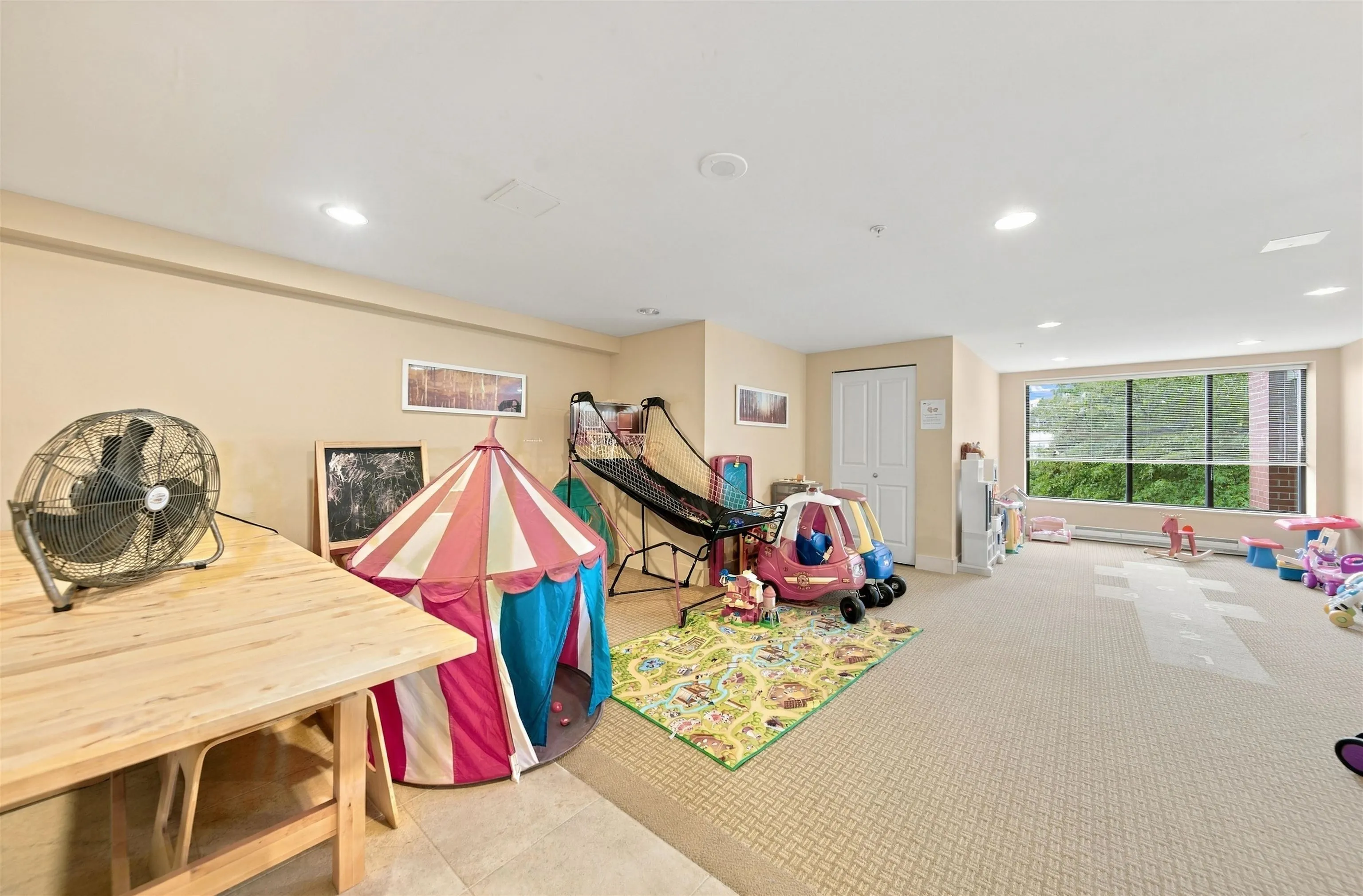 15 E Royal Avenue #903