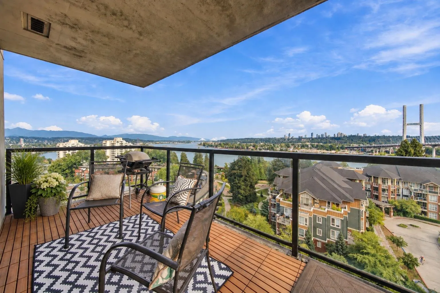 15 E Royal Avenue #903