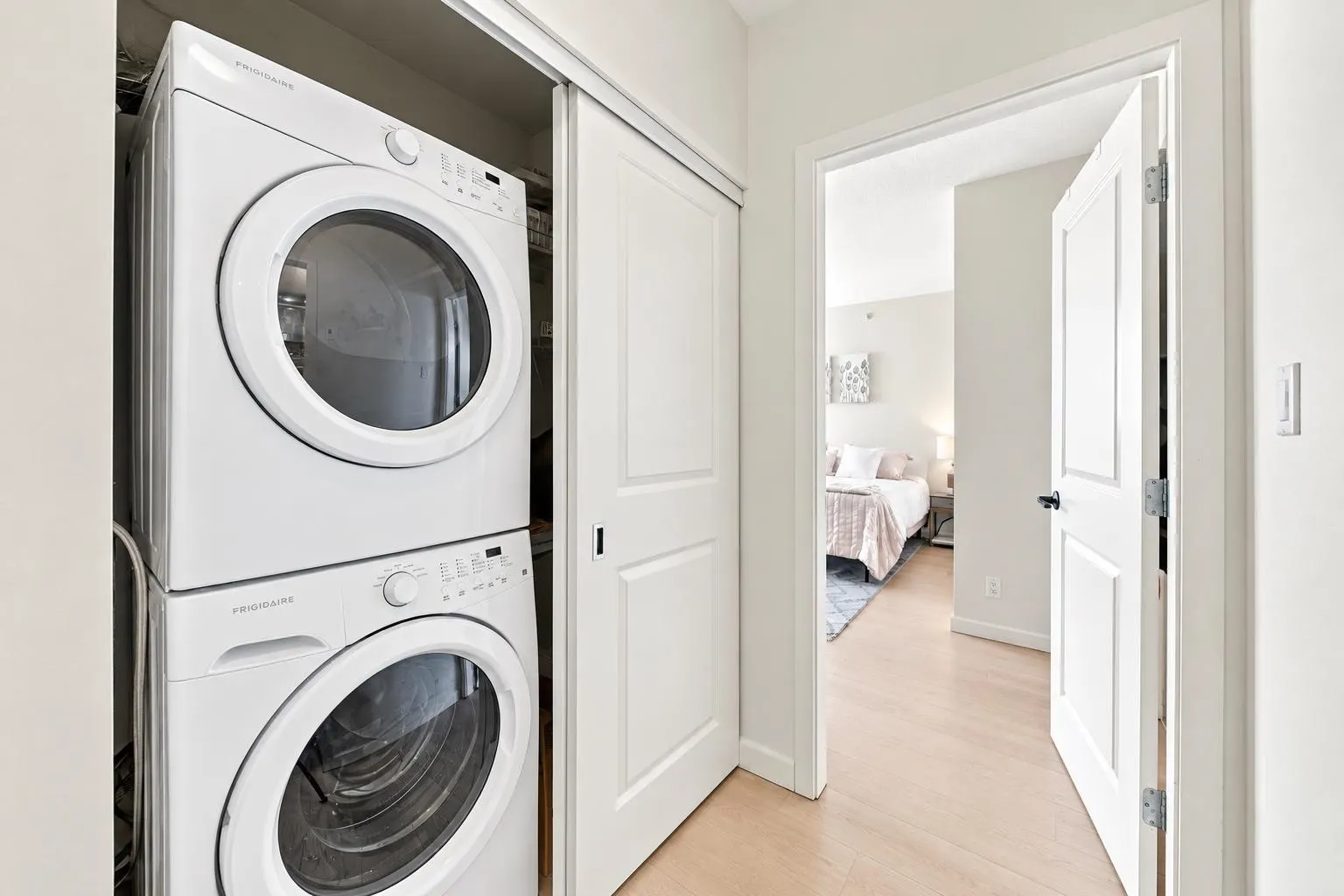 15 E Royal Avenue #903