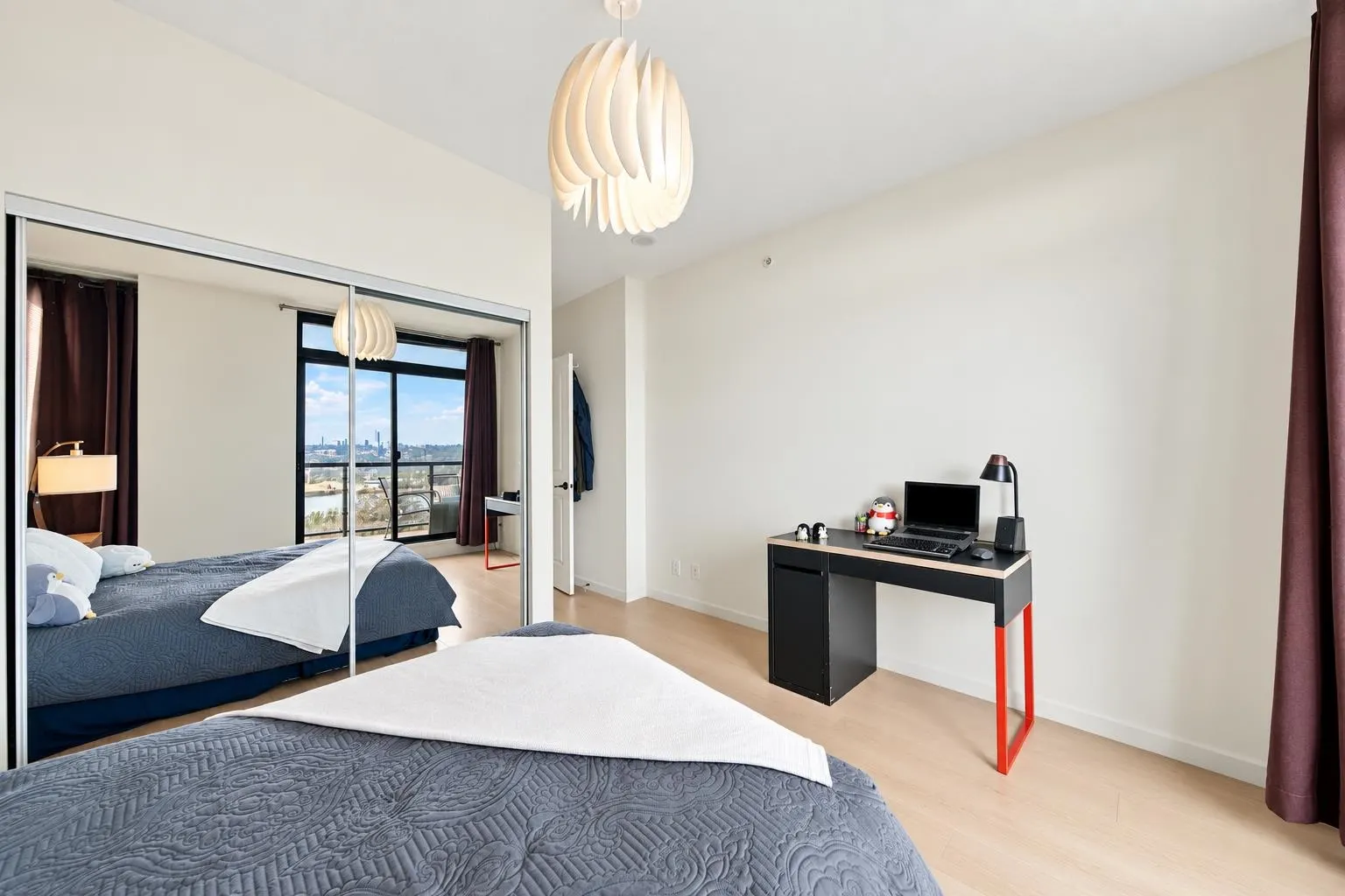 15 E Royal Avenue #903