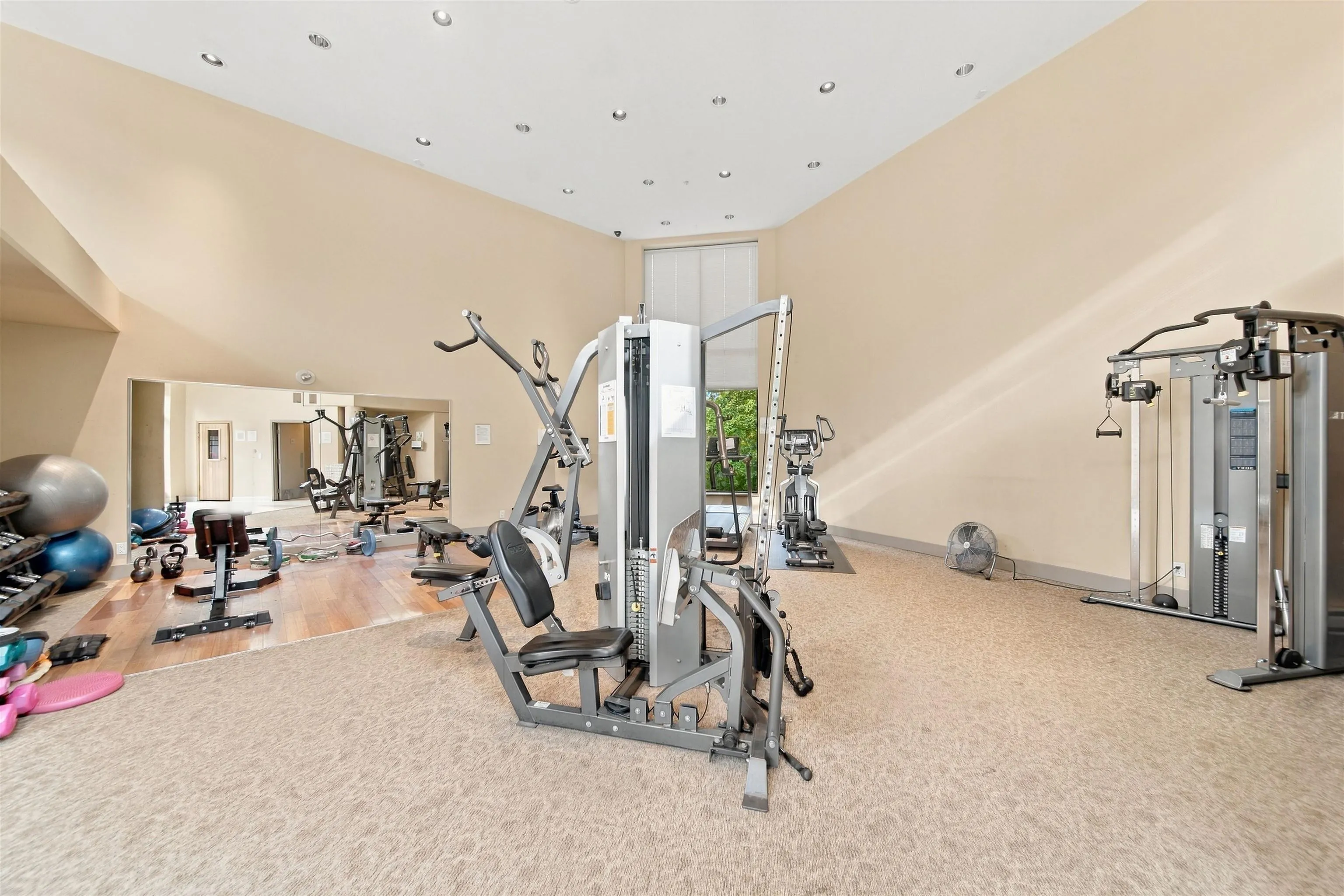 15 E Royal Avenue #903