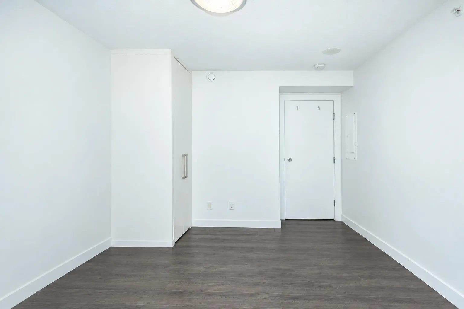 988 Quayside Drive #1811