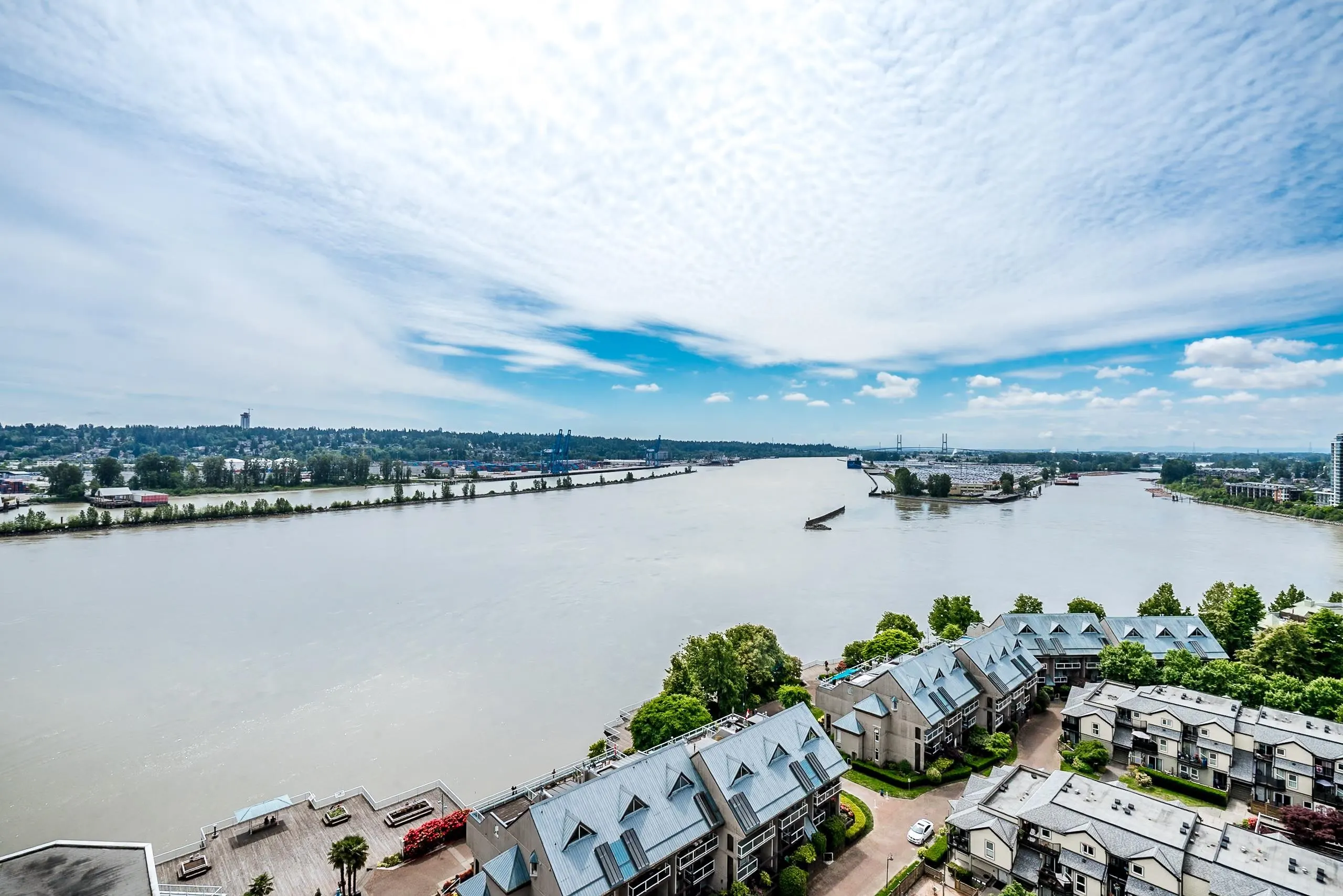 988 Quayside Drive #1811