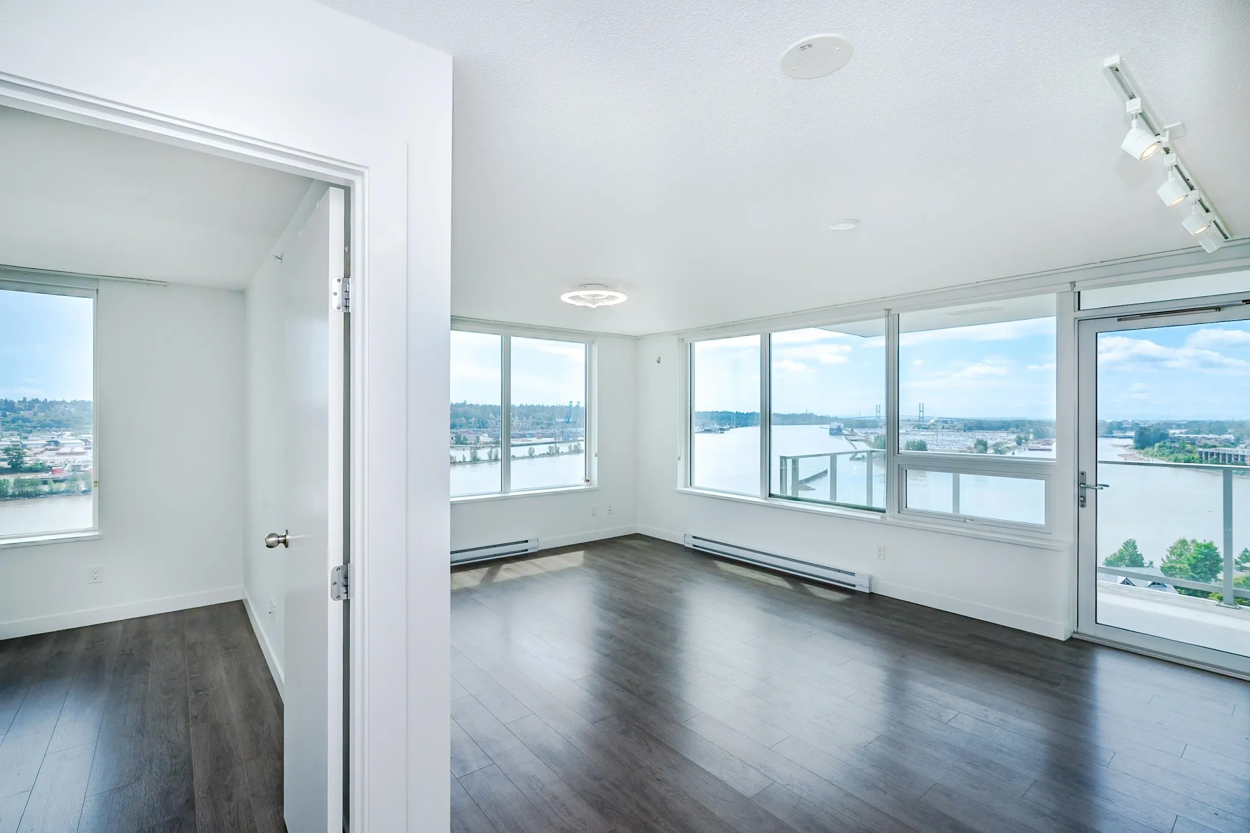 988 Quayside Drive #1811