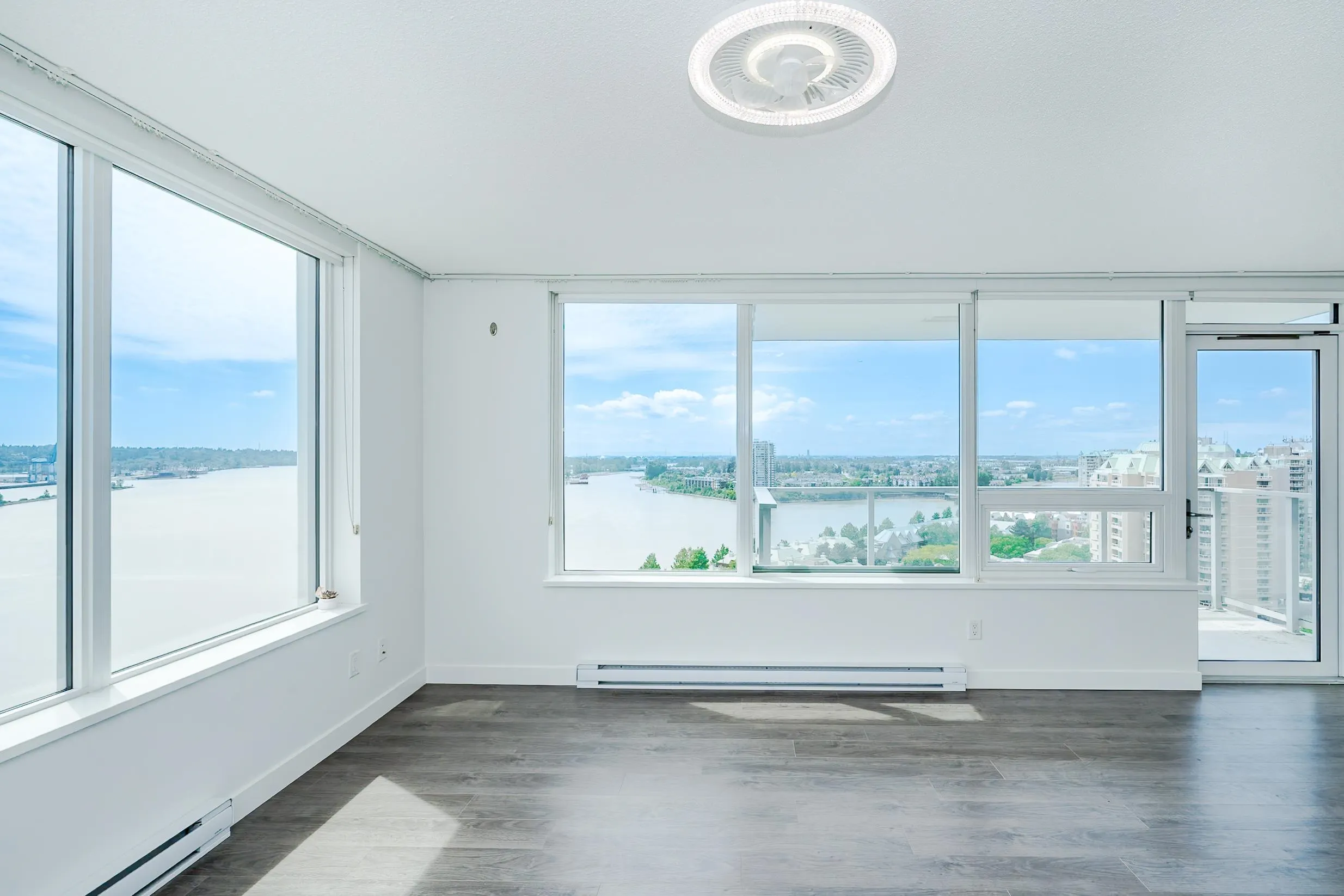 988 Quayside Drive #1811