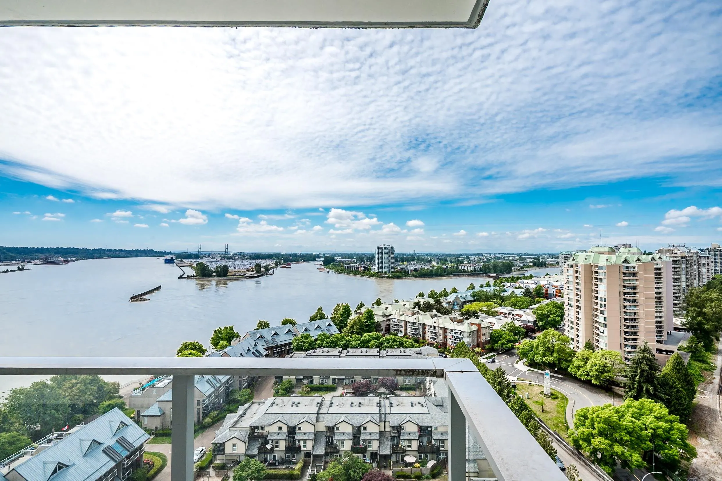 988 Quayside Drive #1811