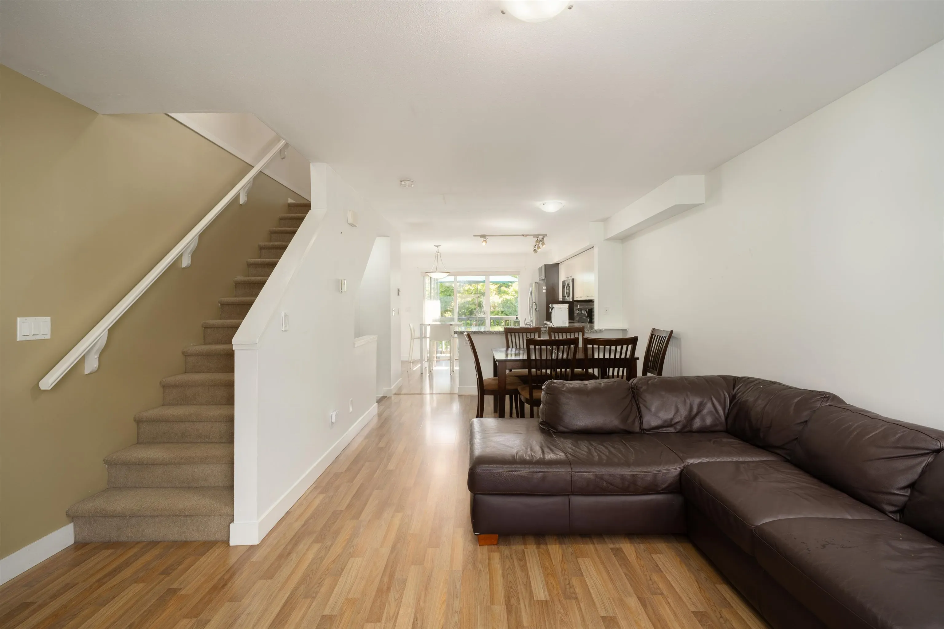 19448 68 Avenue #27