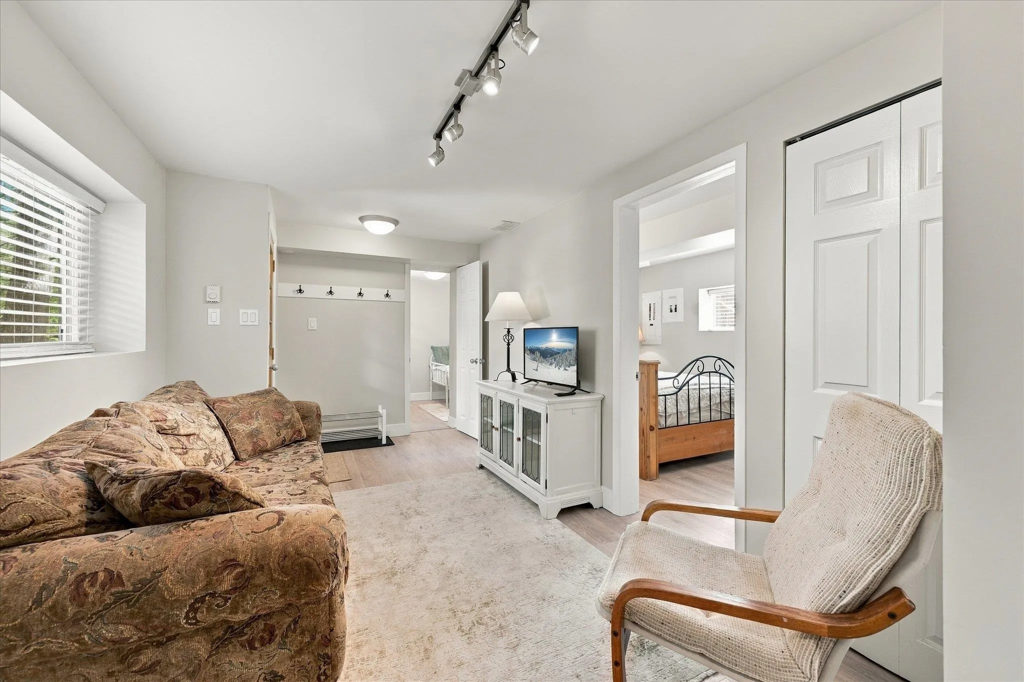 9226 Emerald Drive