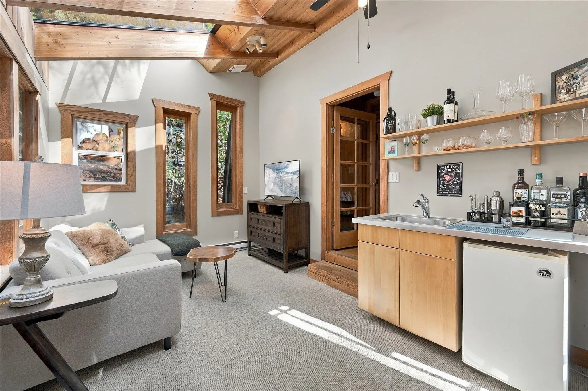 9226 Emerald Drive