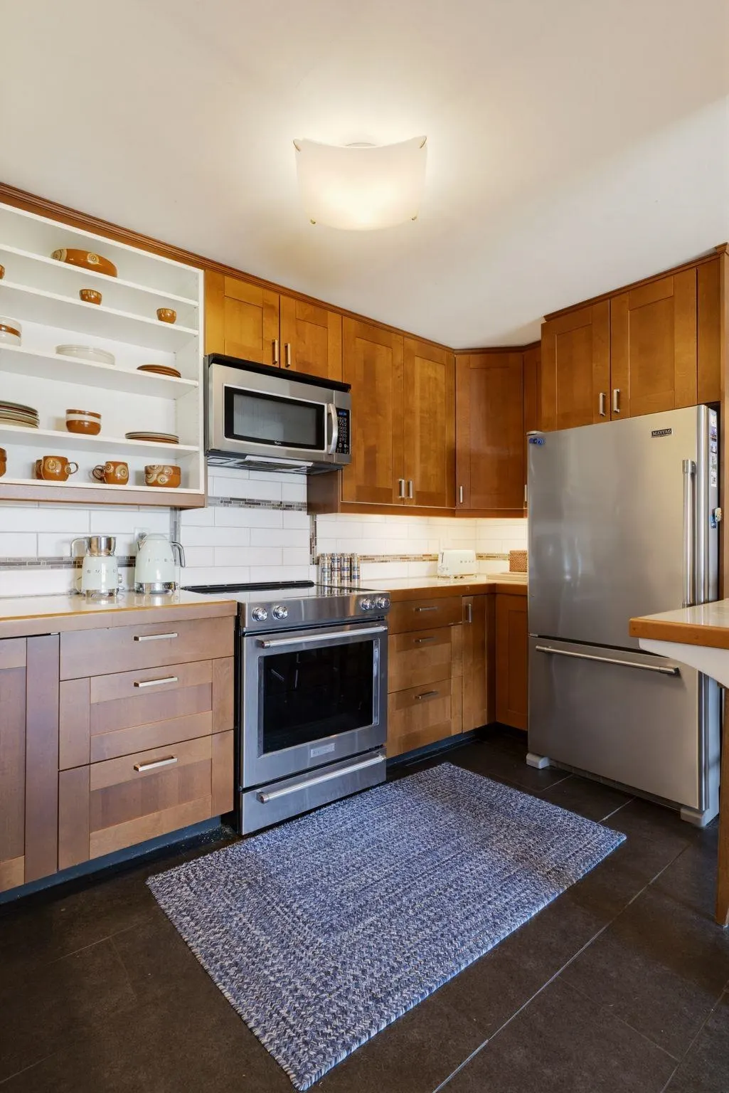 391 E 7th Avenue #302