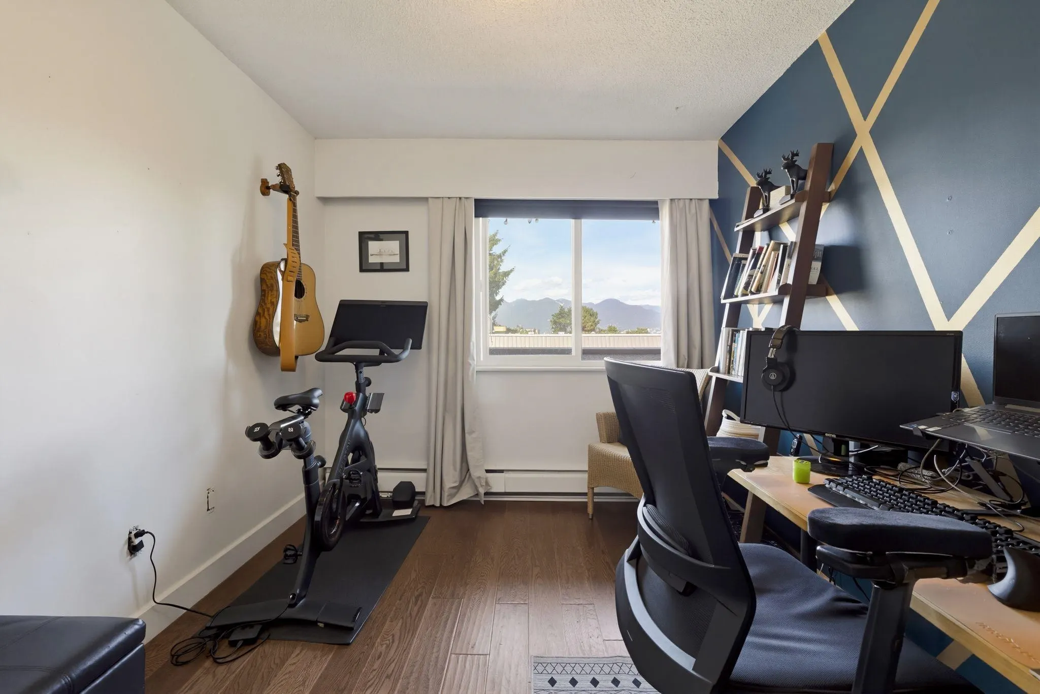 391 E 7th Avenue #302