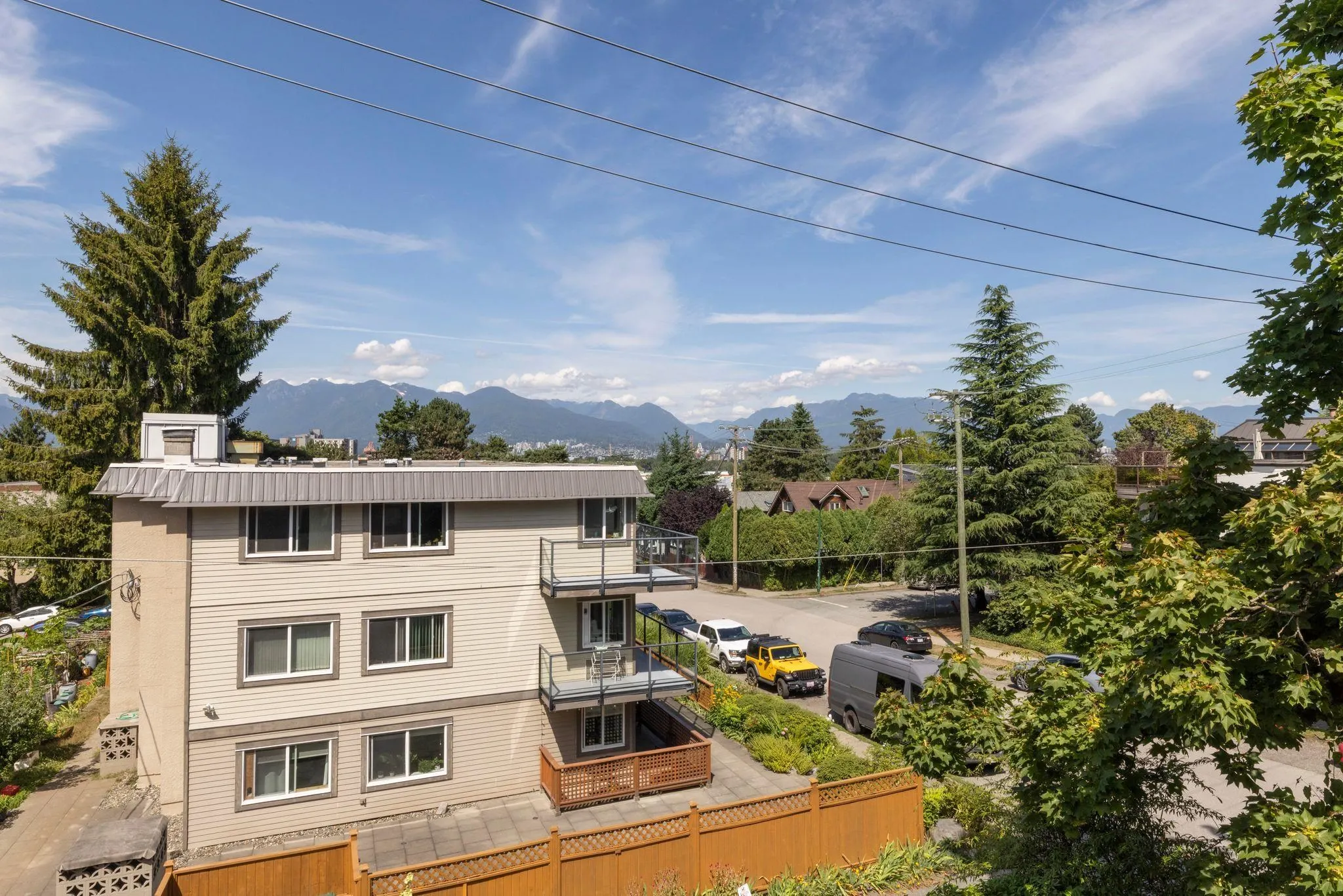 391 E 7th Avenue #302