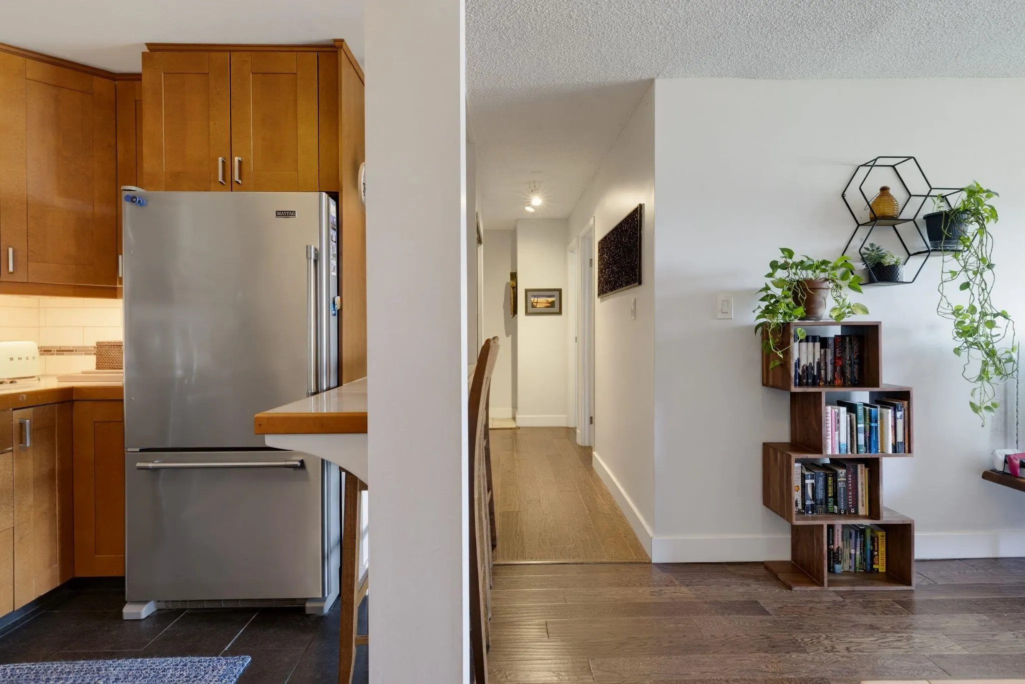 391 E 7th Avenue #302