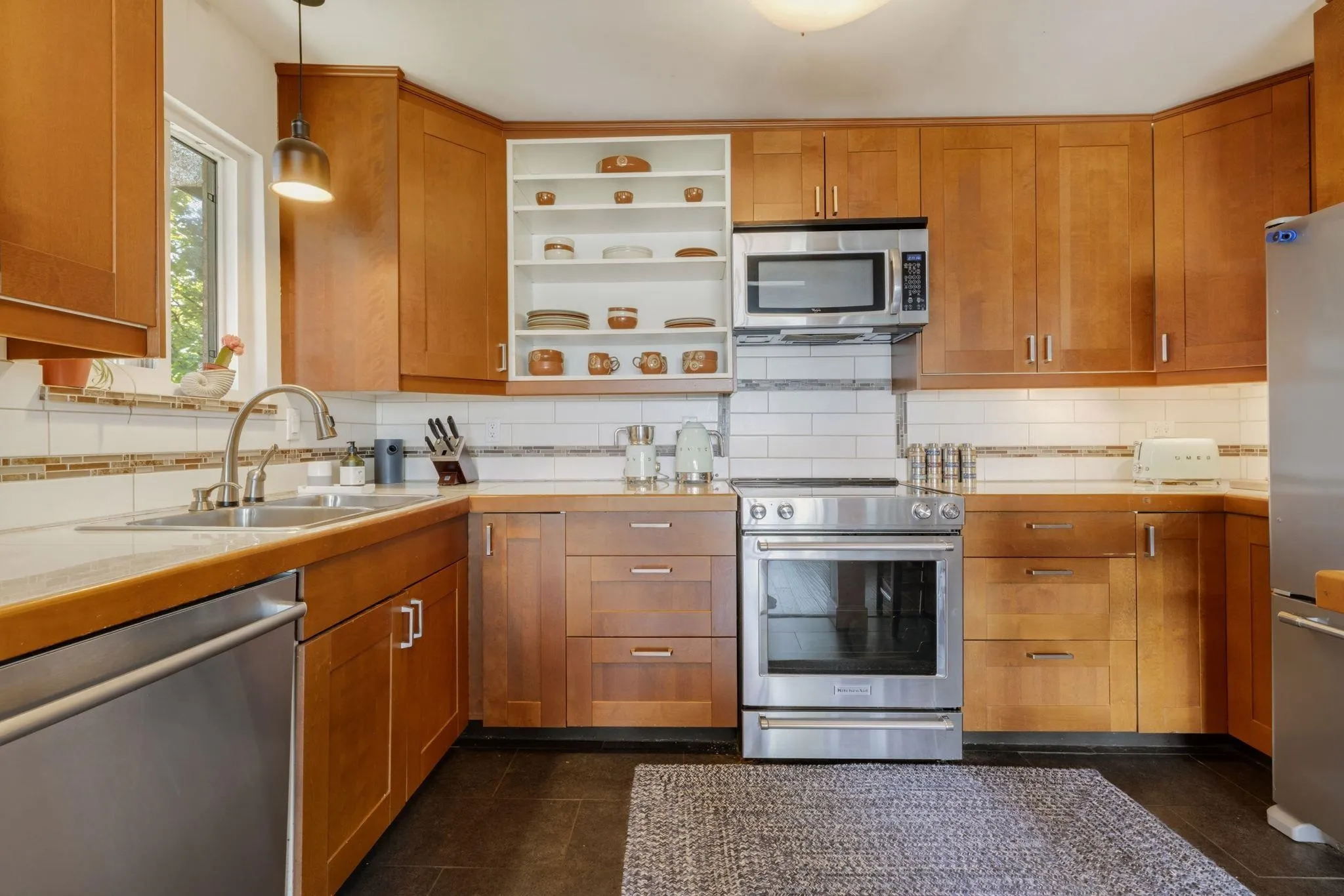 391 E 7th Avenue #302
