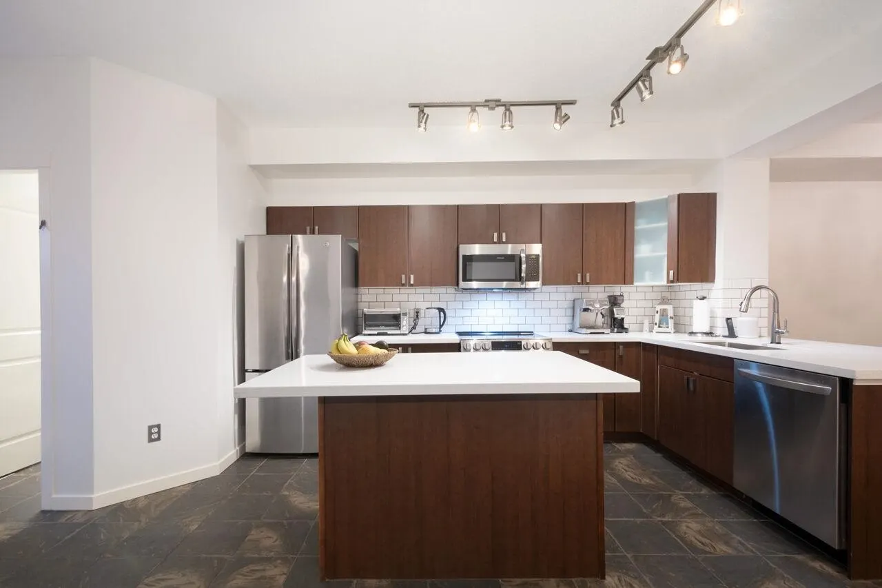 2200 Panorama Drive #108