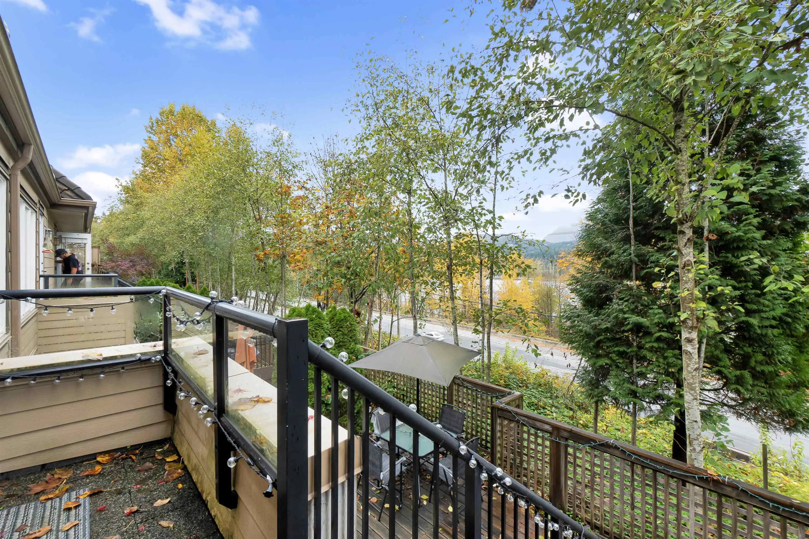 160 Shoreline Circle #111
