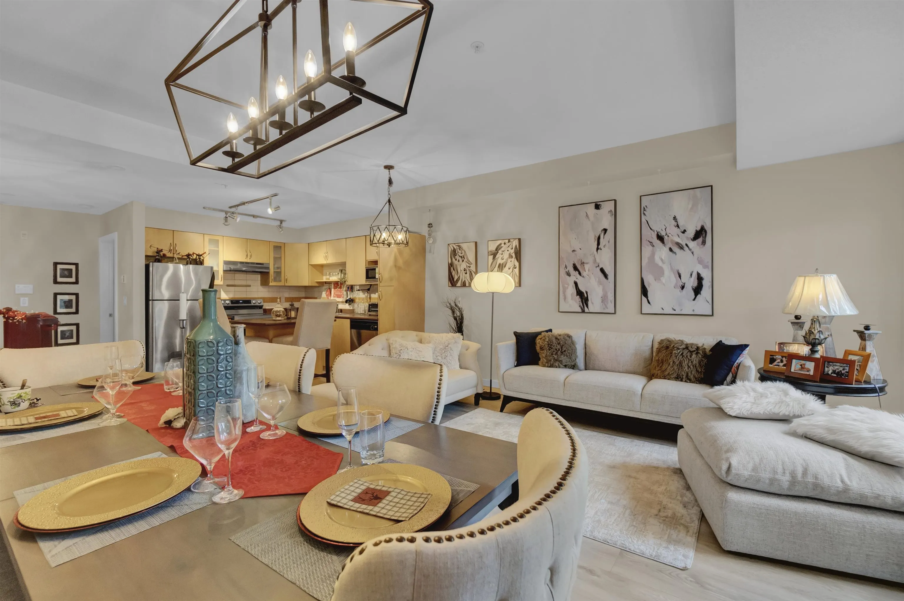 160 Shoreline Circle #111