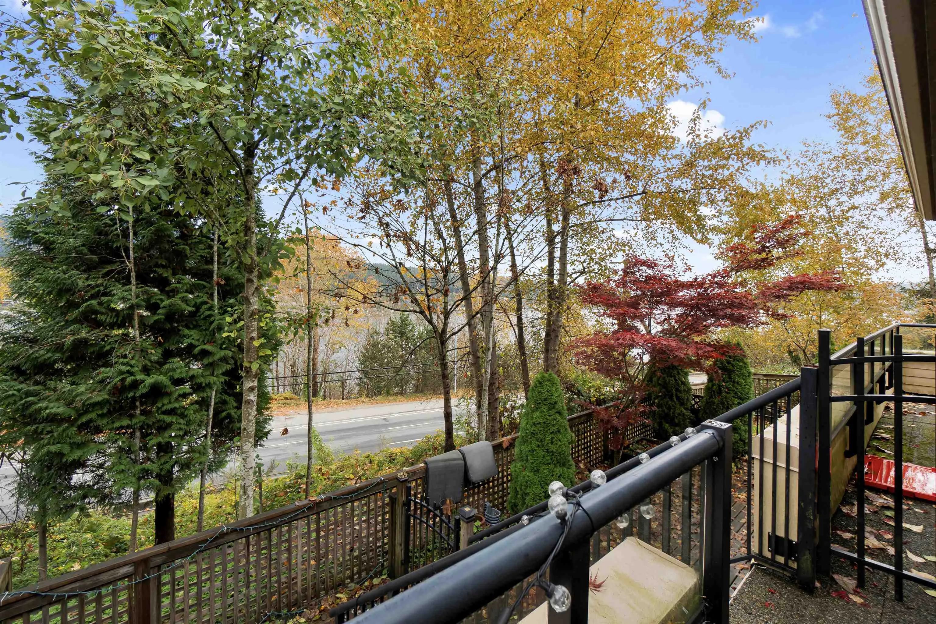 160 Shoreline Circle #111