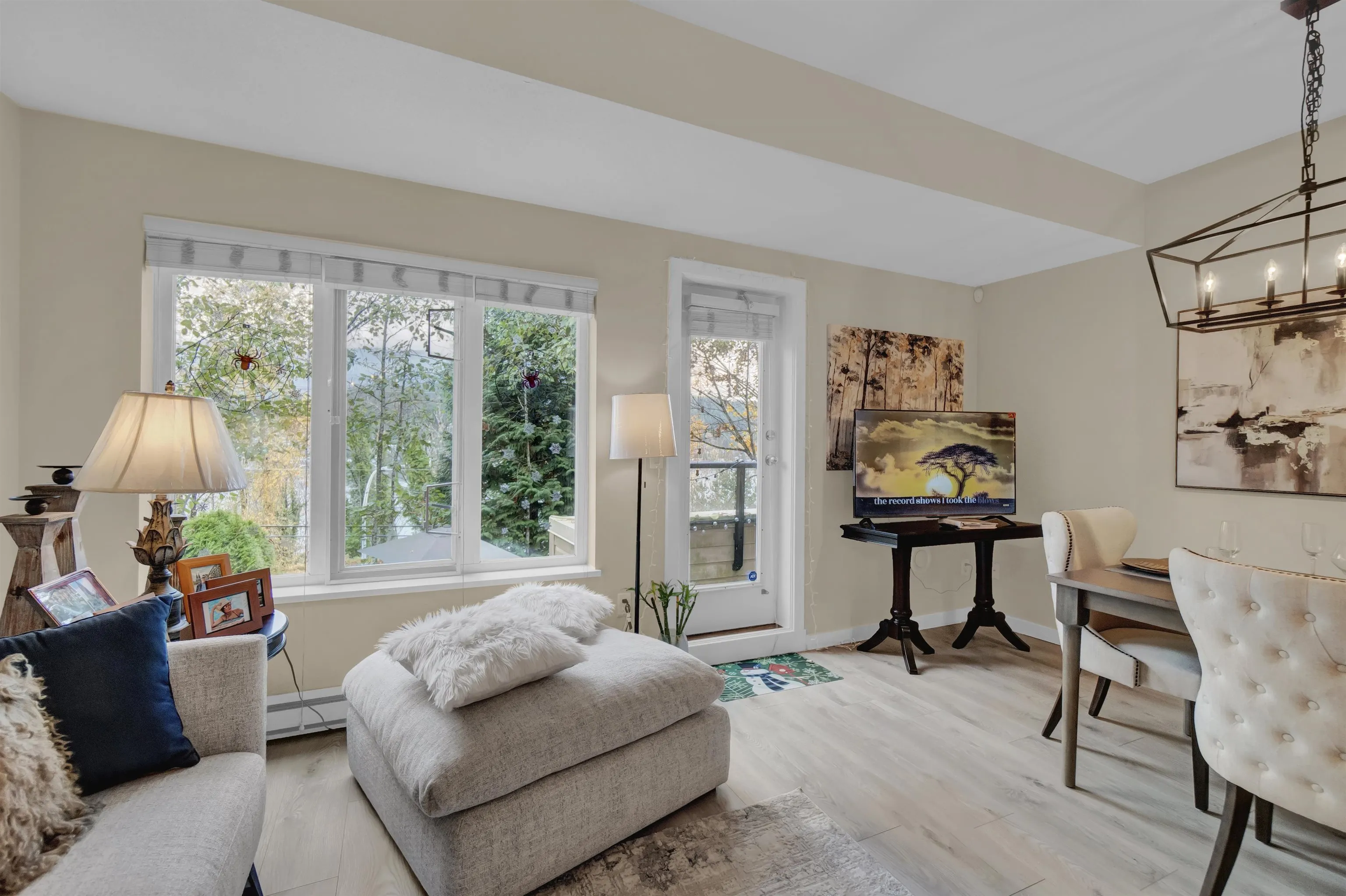 160 Shoreline Circle #111
