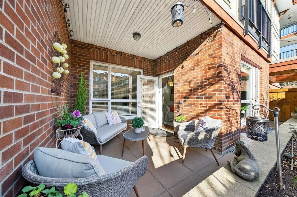 2473 Atkins Avenue #102