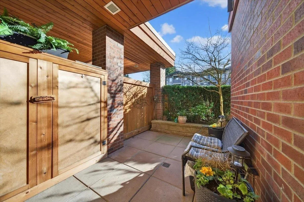2473 Atkins Avenue #102