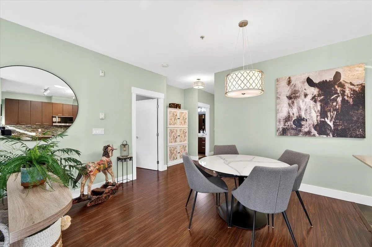 2473 Atkins Avenue #102