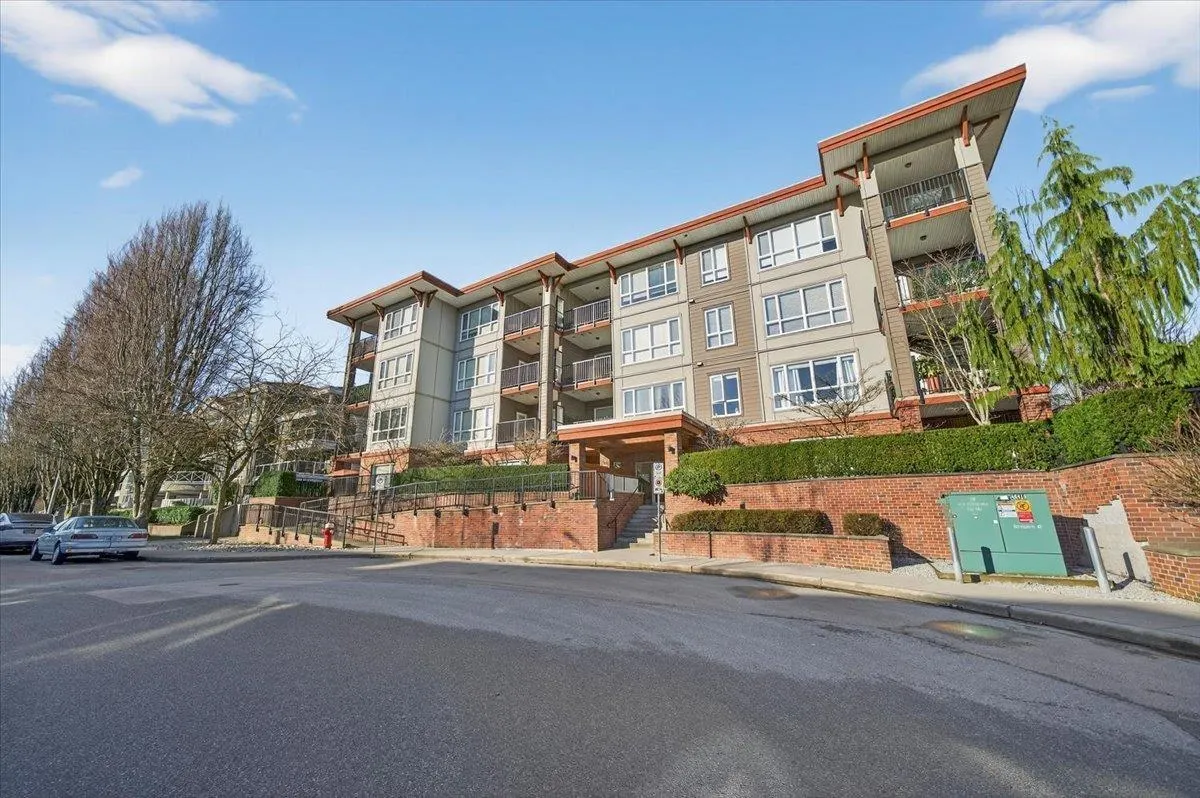 2473 Atkins Avenue #102