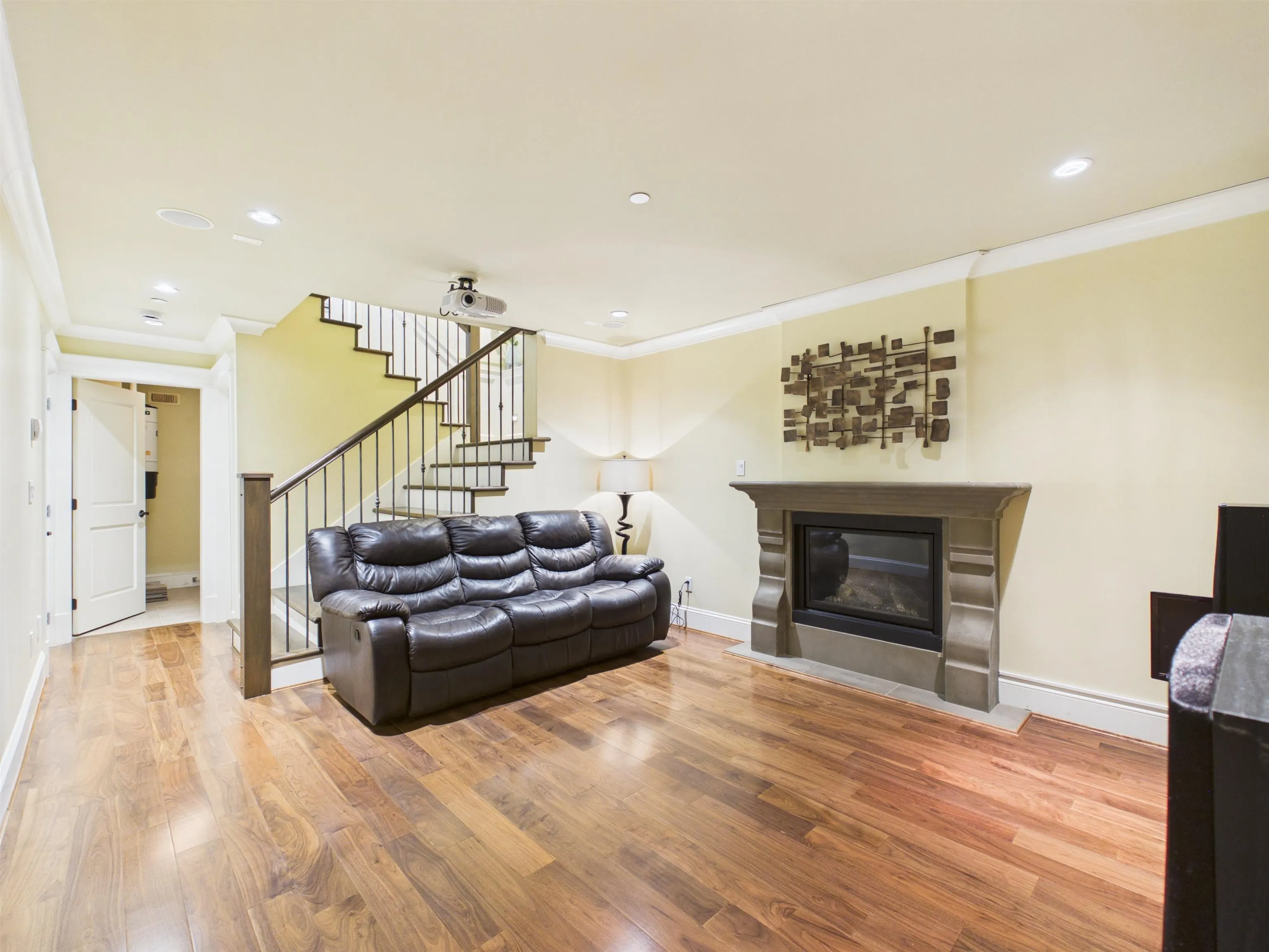 3575 W 38th Avenue