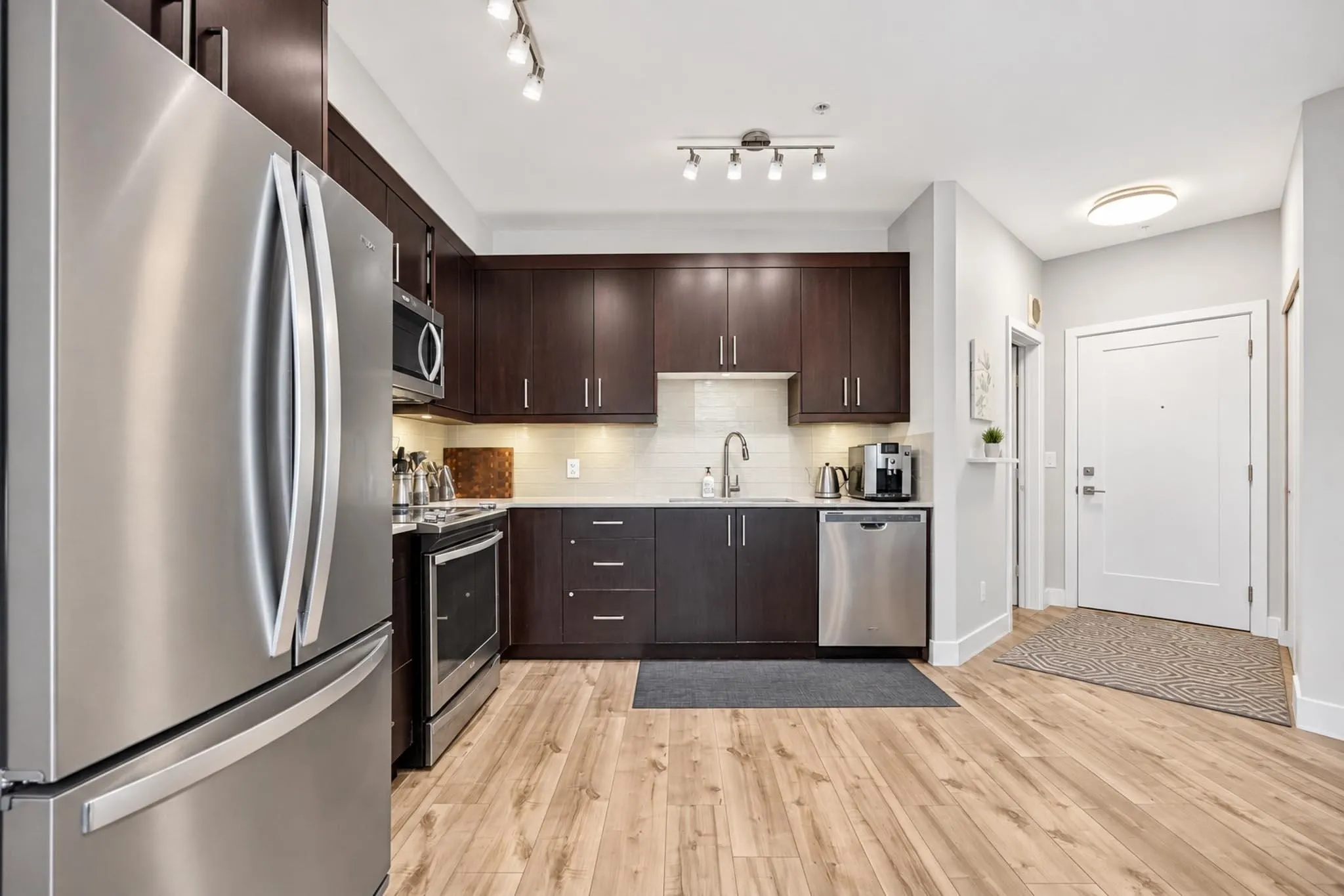 9015 120 Street #517