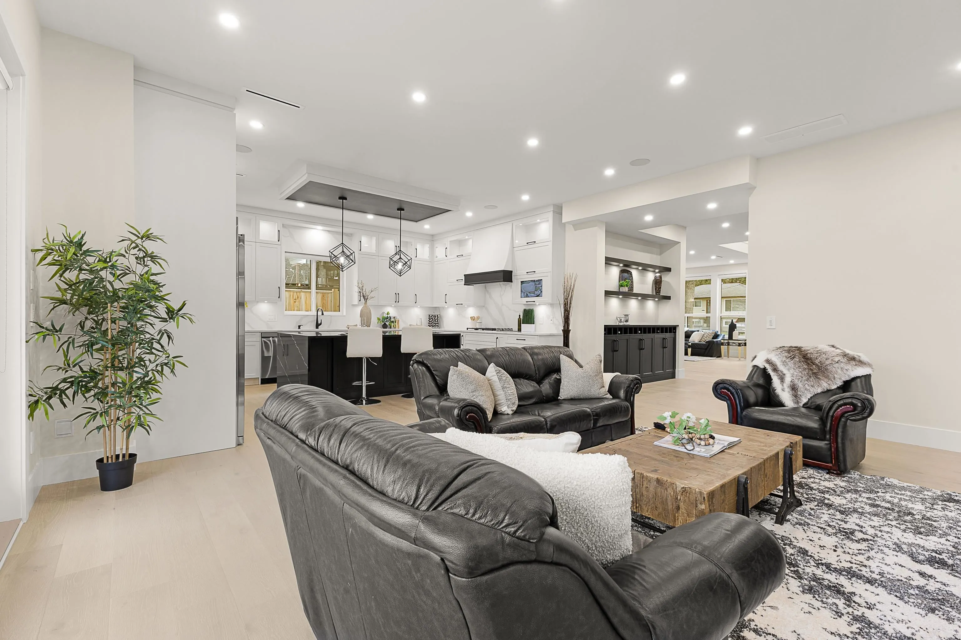 841 Rondeau Street