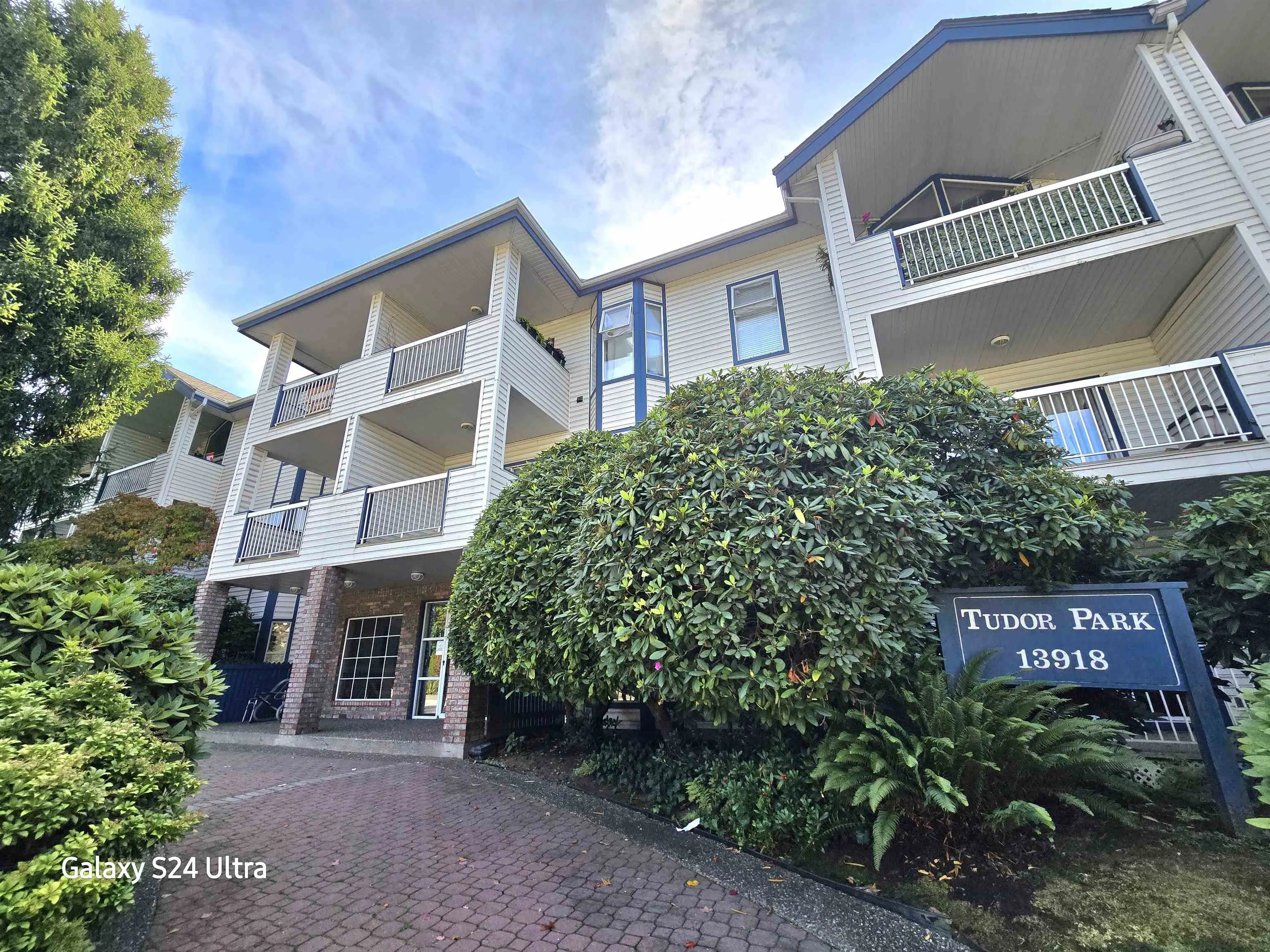 13918 72 Avenue #107