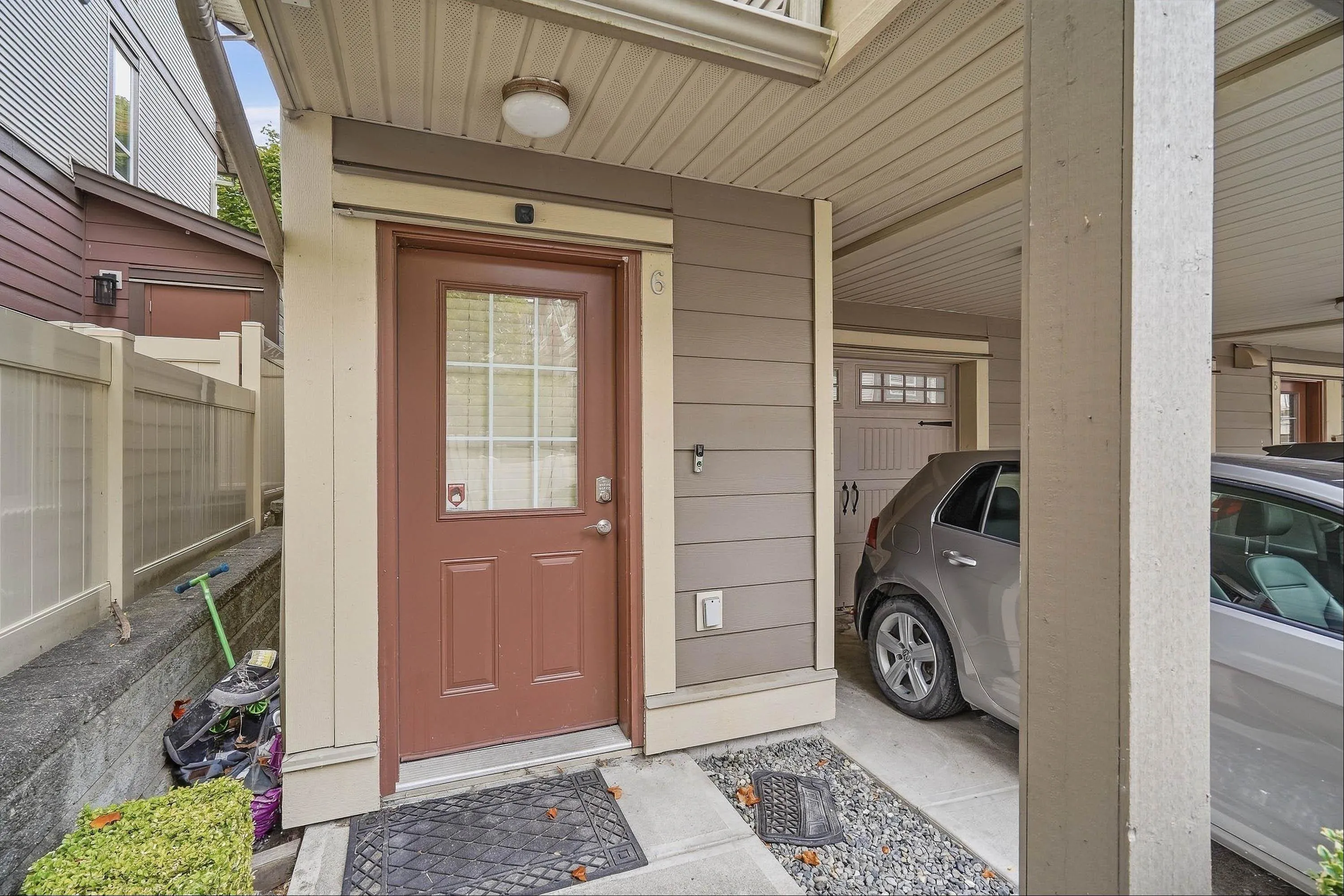 19560 68 Avenue #6