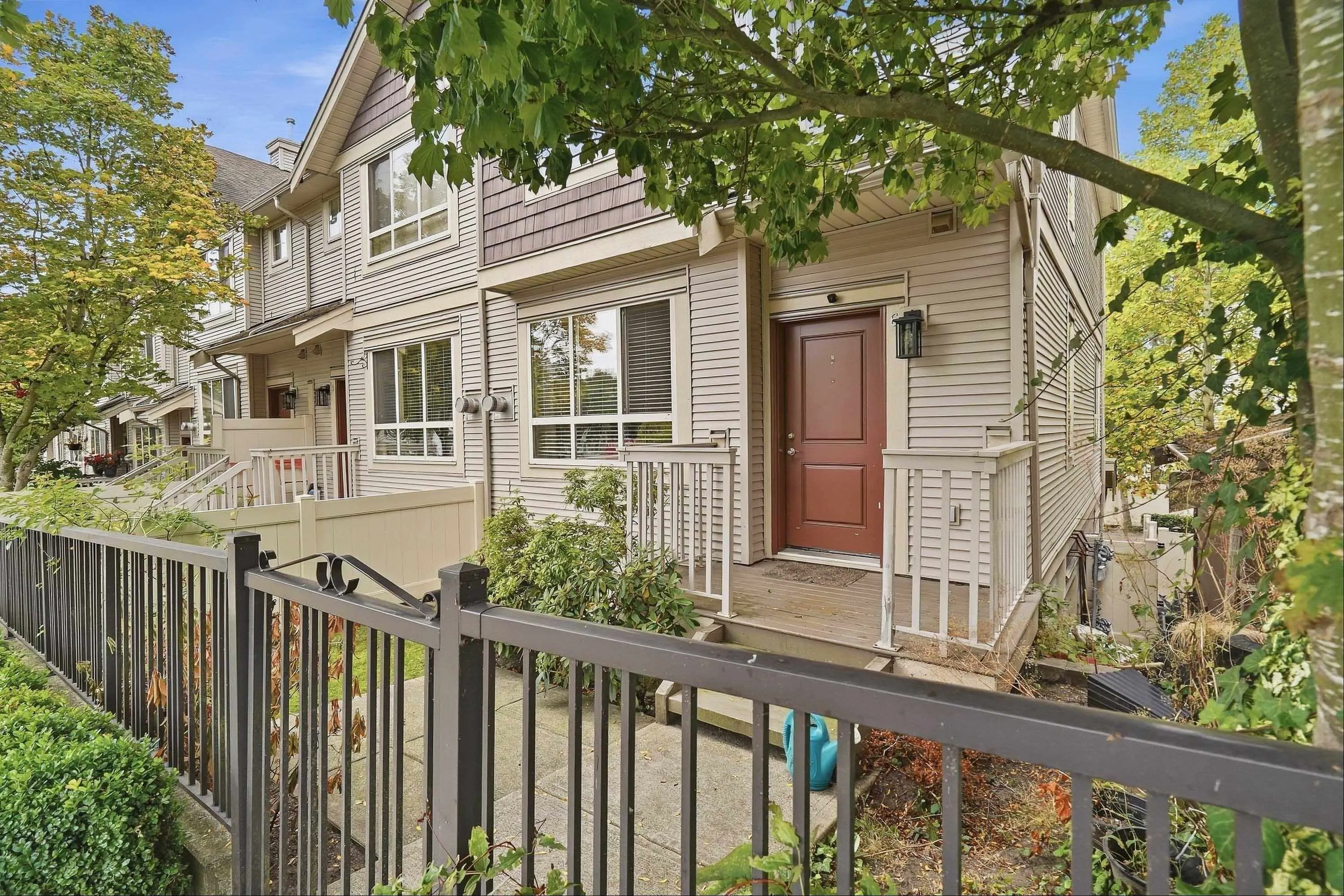 19560 68 Avenue #6