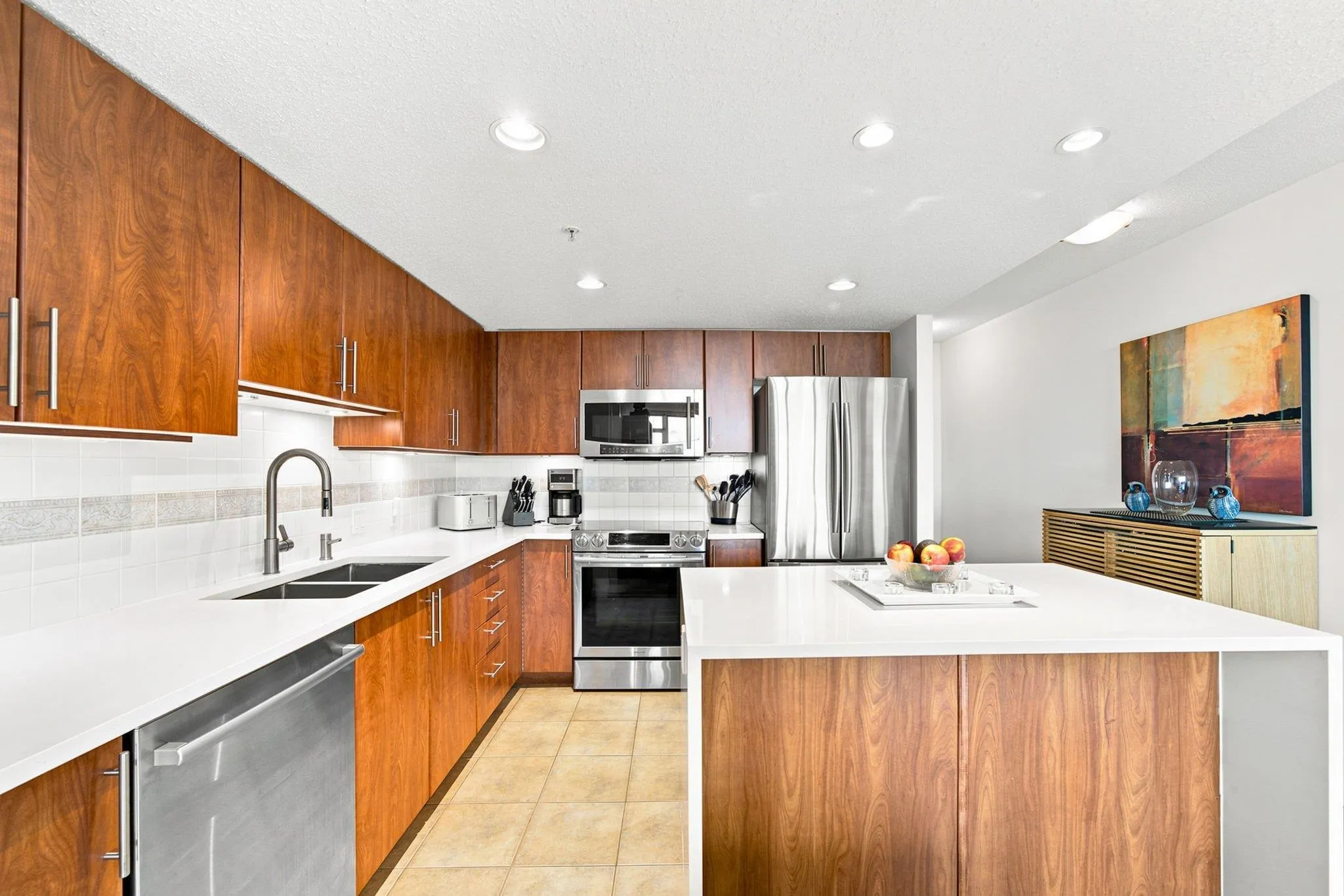 615 Hamilton Street #1205