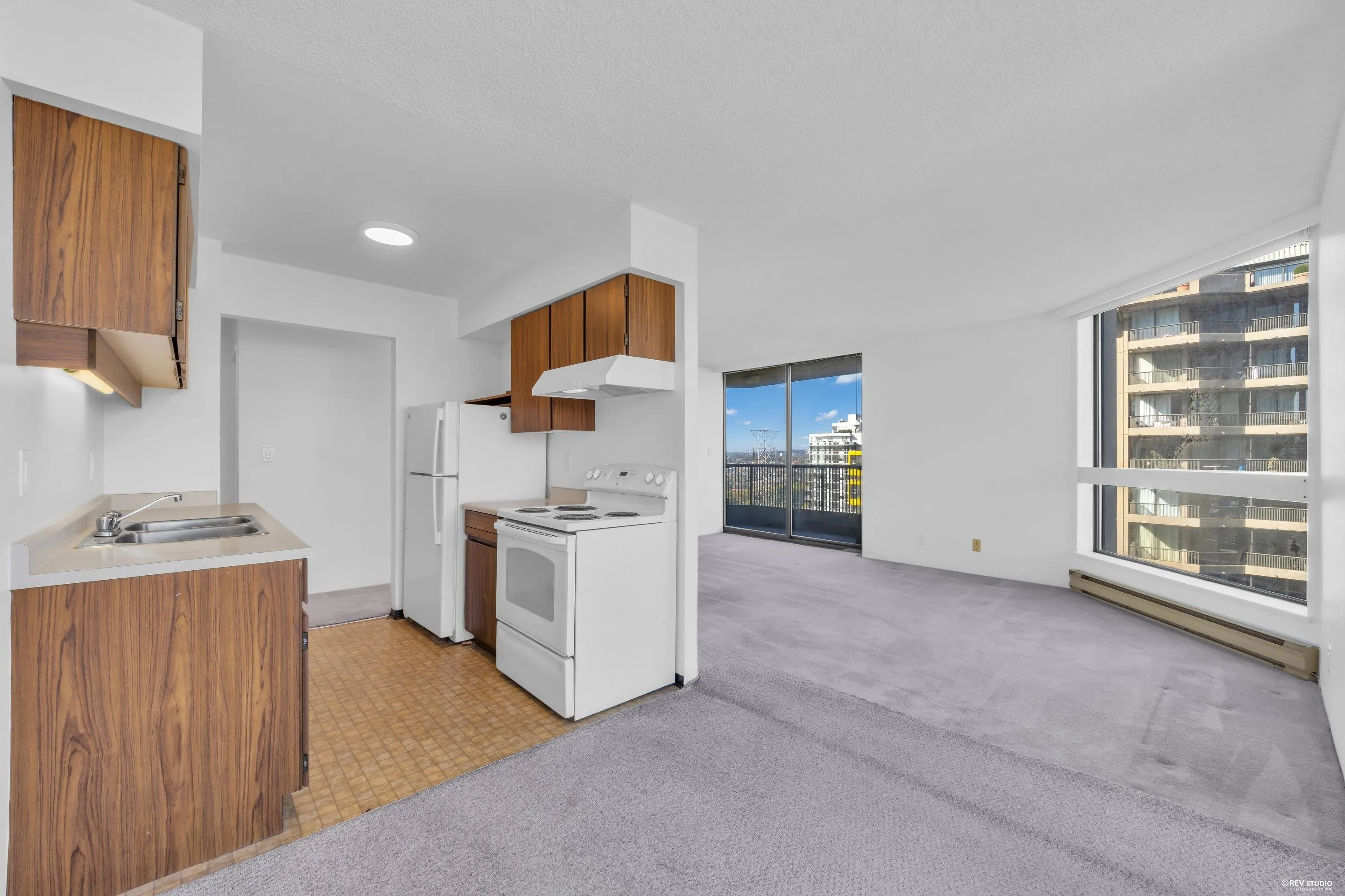 3760 Albert Street #806