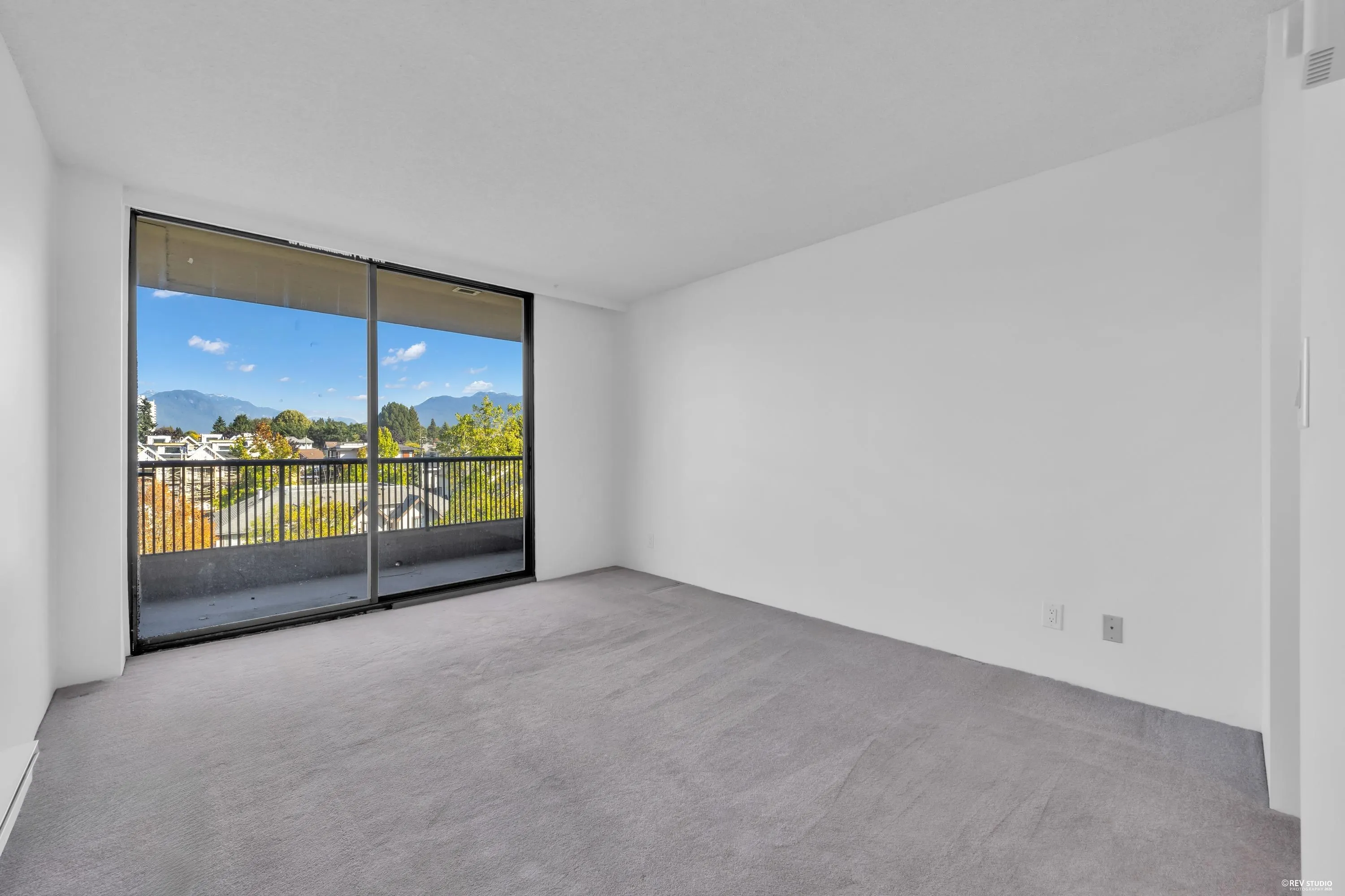 3760 Albert Street #806