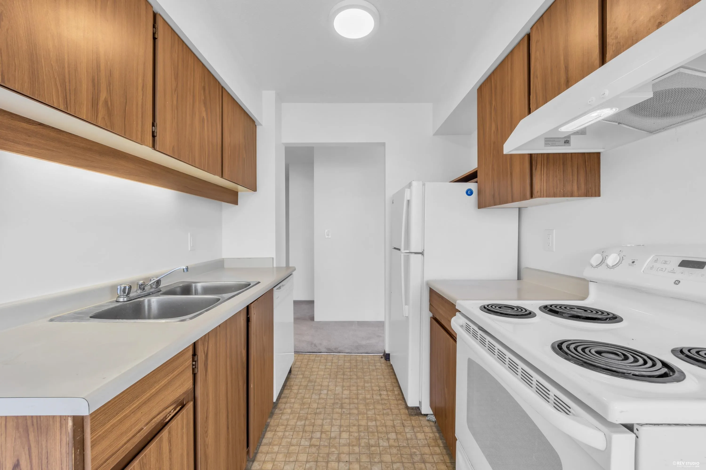 3760 Albert Street #806